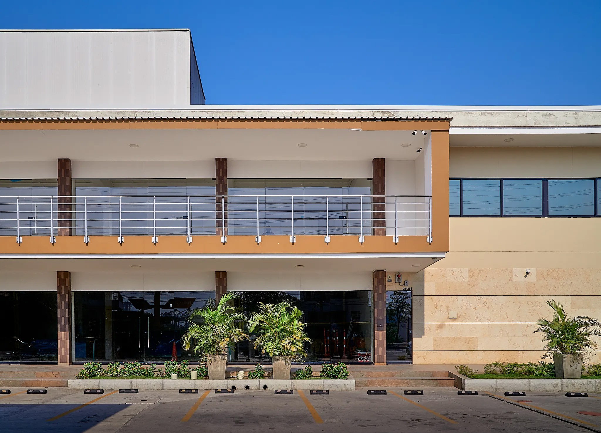 Sesión fotográfica arquitectónica Mall Comercial El Bosque