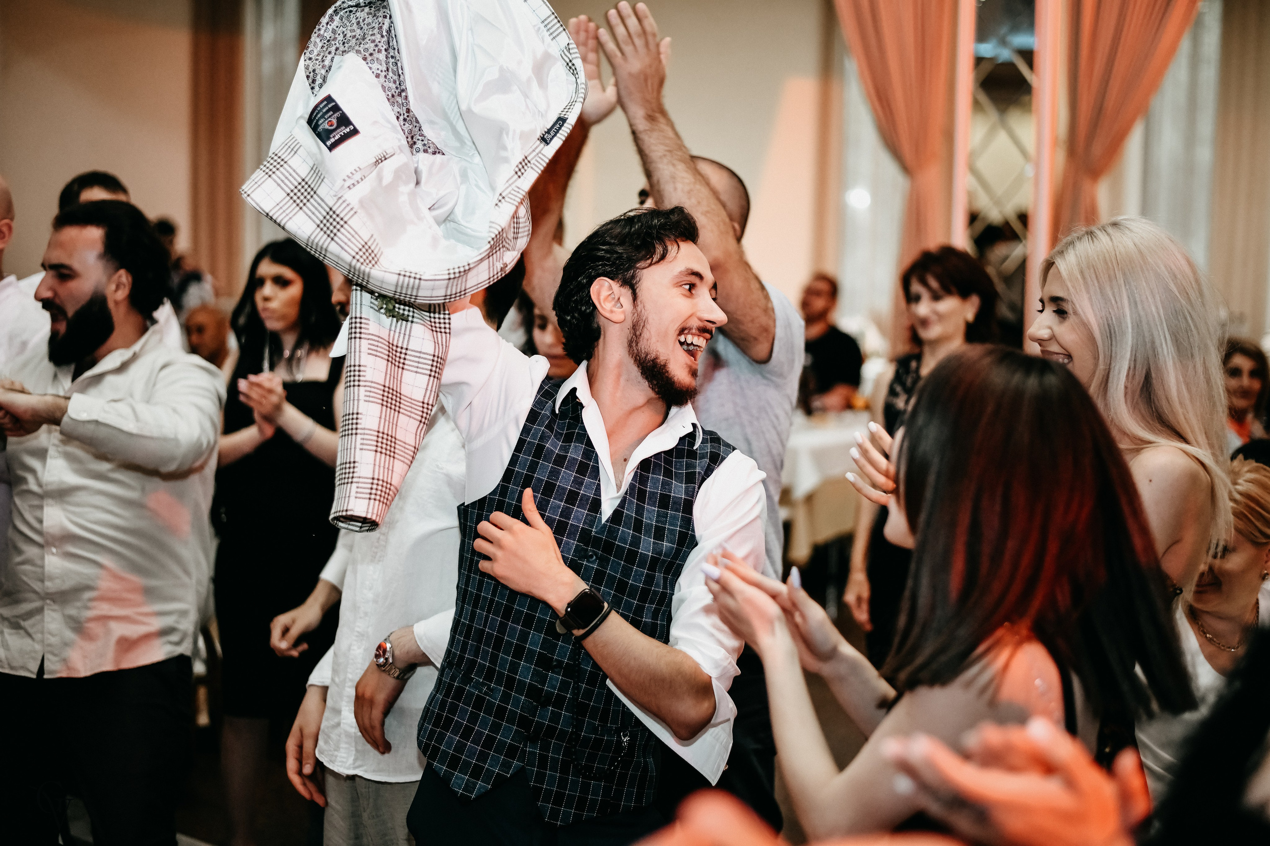 Vahe & Irma. Wedding photos and video shooting in Armenia and all over the world!!! Photographer in Yerevan