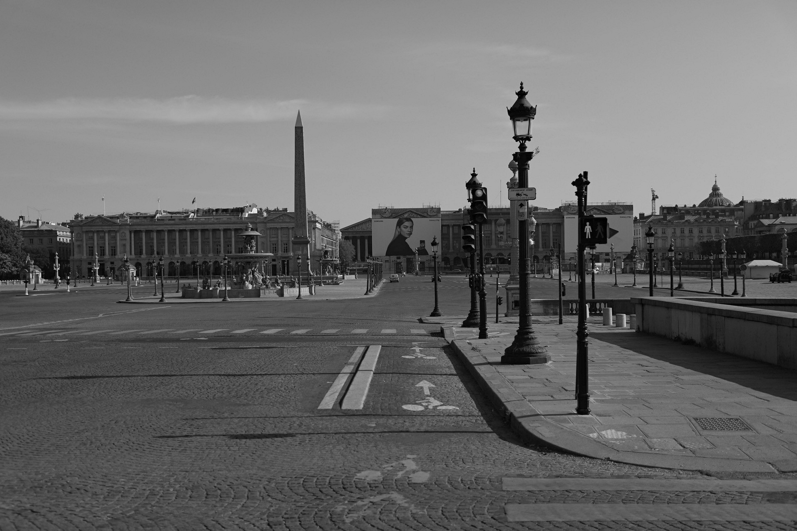 PARIS. Photographe Karen Tatevosian