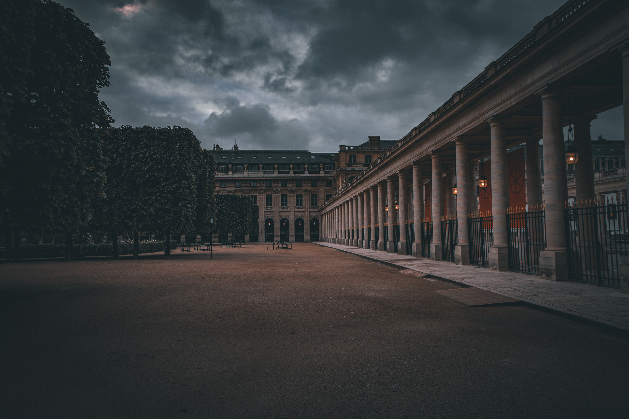 PARIS. Photographe Karen Tatevosian