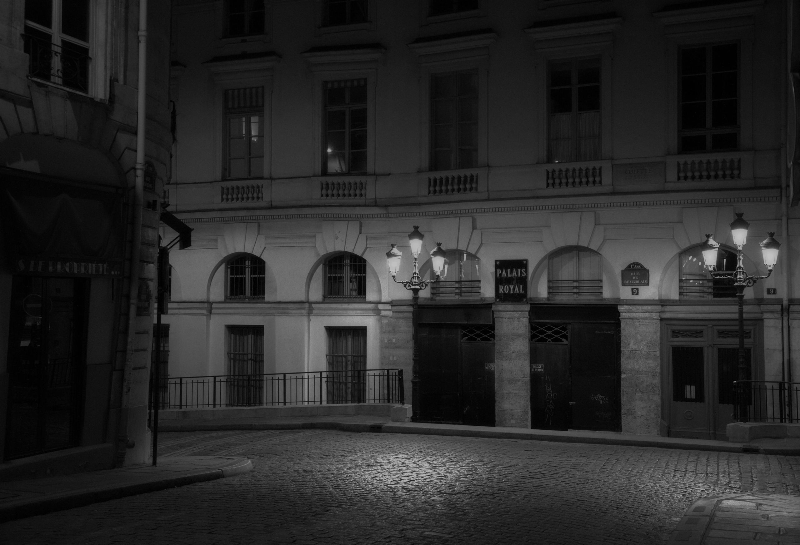 PARIS. Photographe Karen Tatevosian