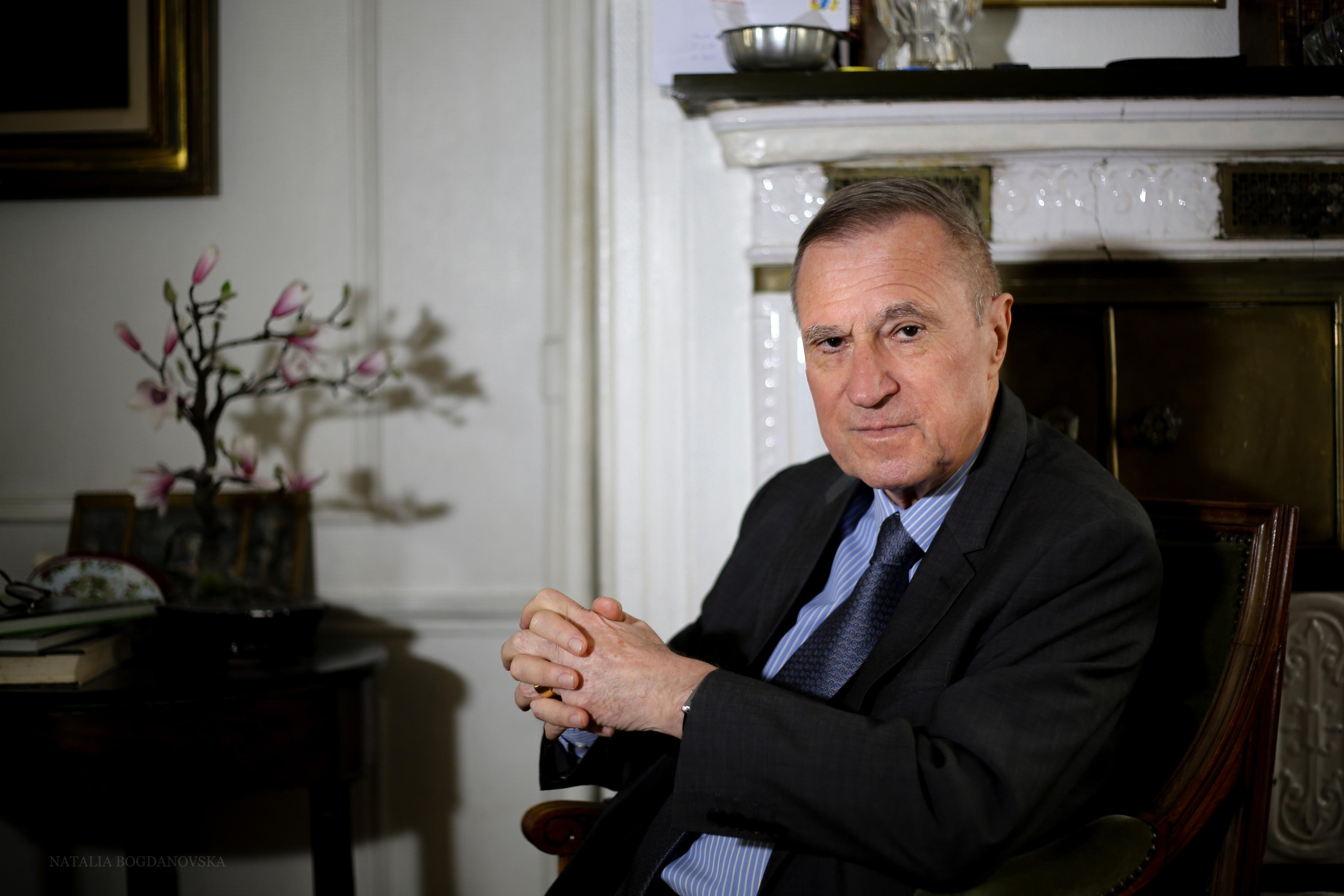 Paul Iordanow, spécialiste en politique et communication, ancien conseiller du président Jacques Chirac. 