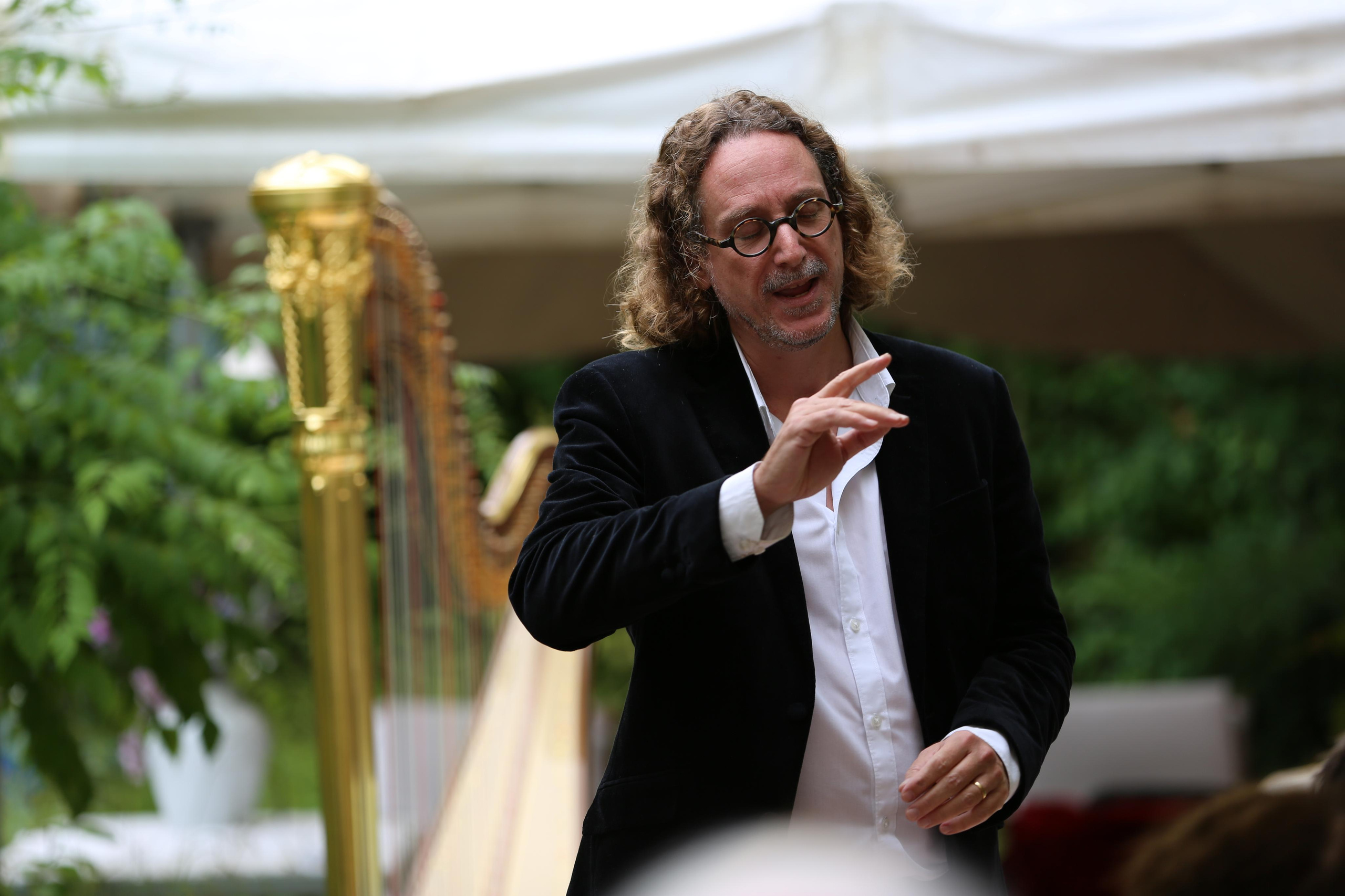 Fonds culturel de l’Ermitage. Natalia Bogdanovska. Films et photographie corporate en France