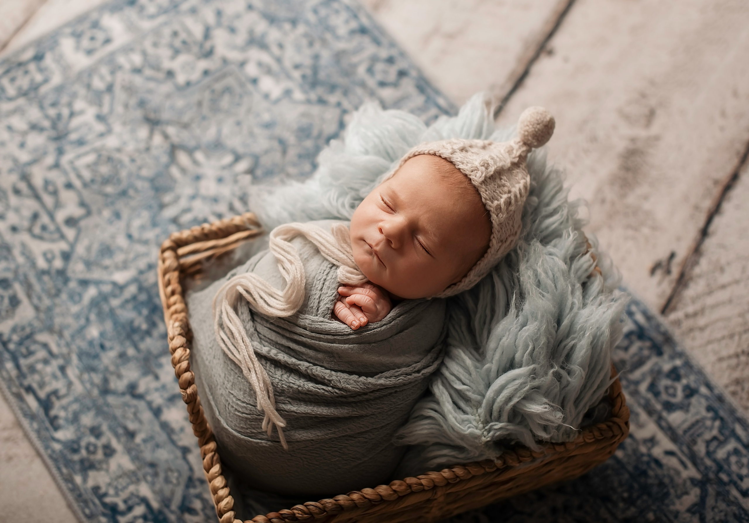 Max. Newborn, pregnancy, family photographer in New Jersey