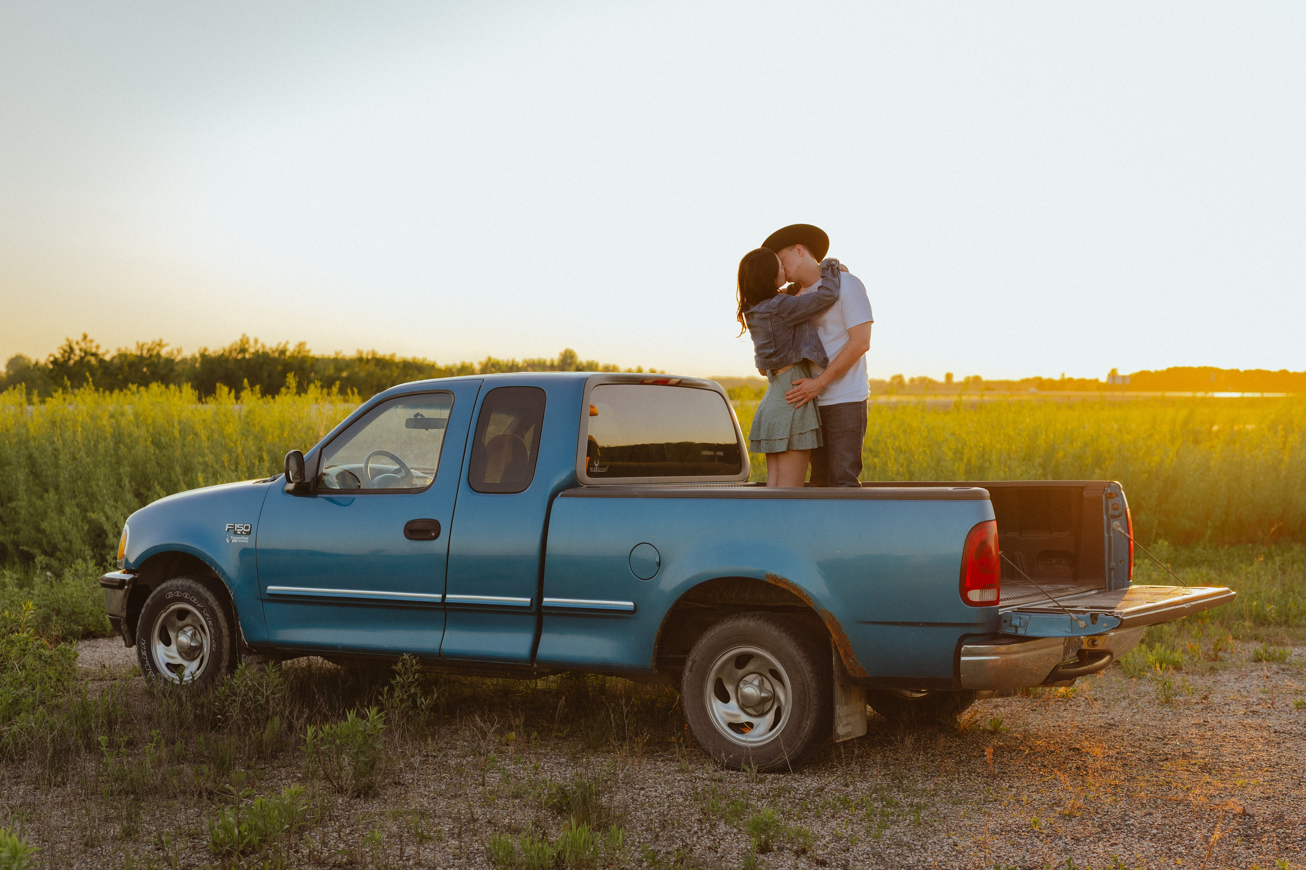 Summer Evening in a Pickup Truck. Photographer Viktoriia Skavronskaya