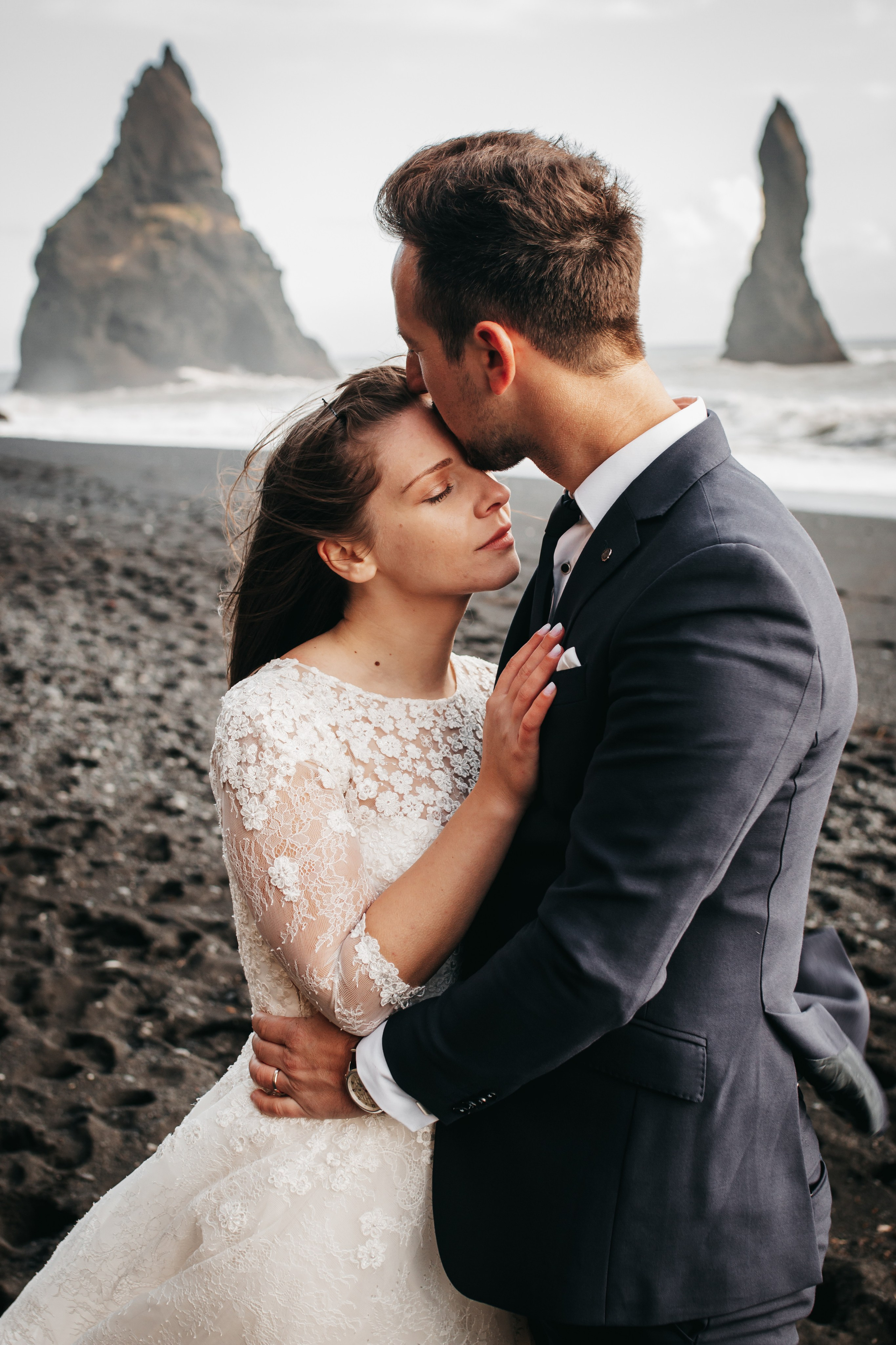 B & A. Fotograf Nunta Iasi - Hearts & Pictures