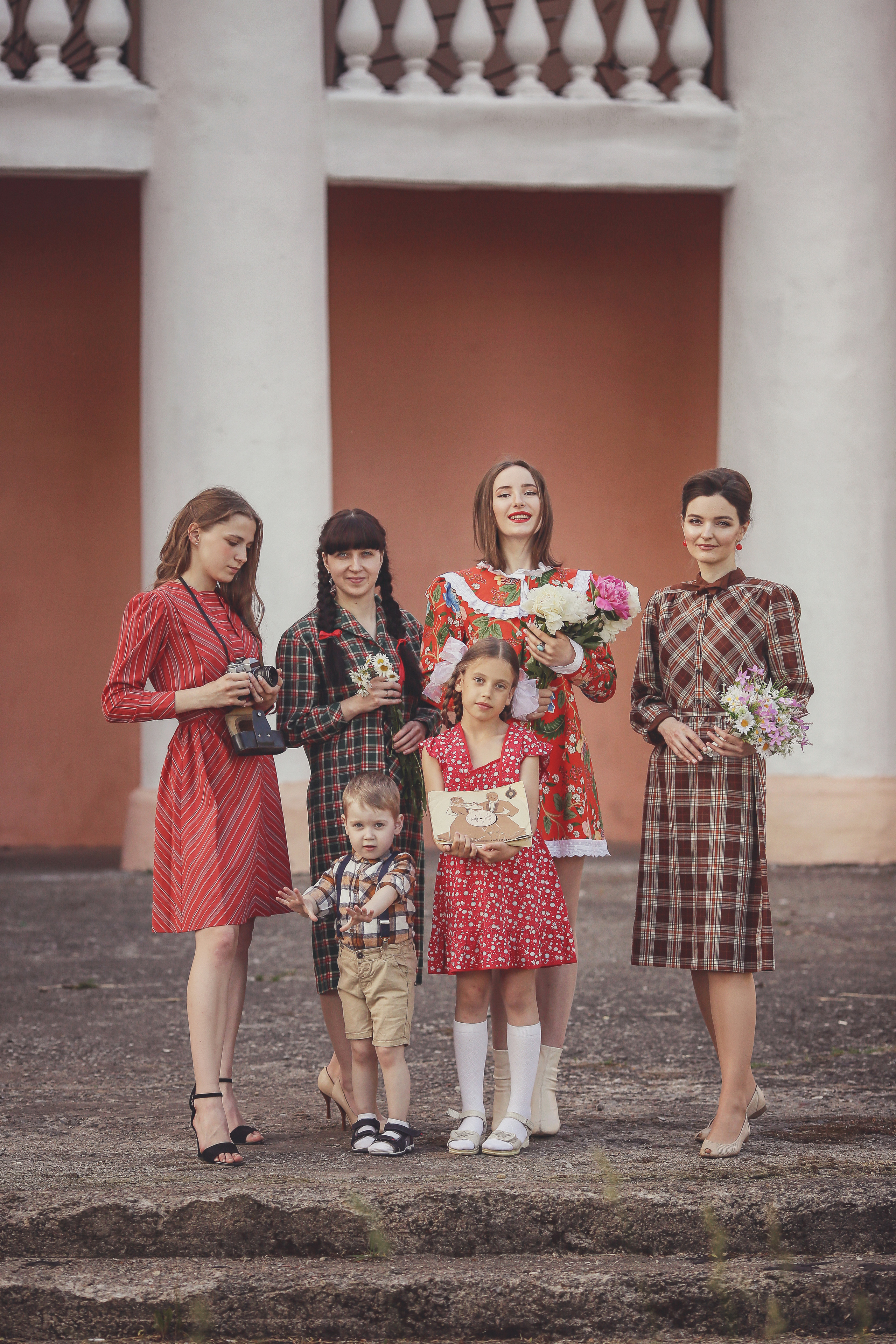 Ретро проект «Ребята с нашего двора. Певица». Свадебный, семейный и детский фотограф в Беларуси и за ее пределами