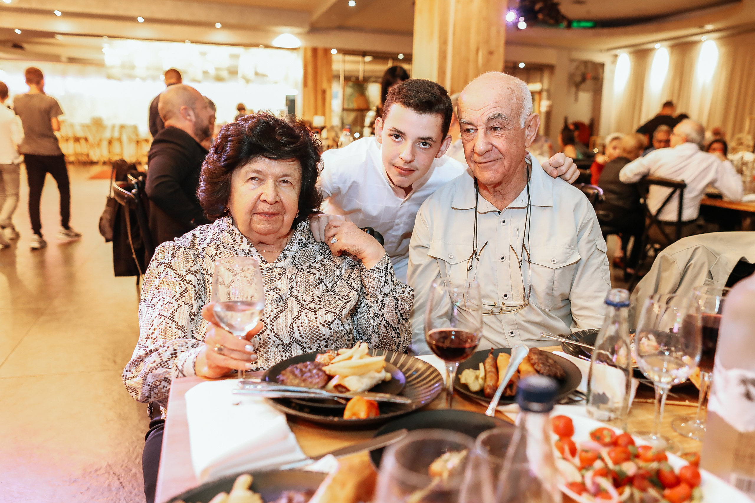 Празднование Бар Мицвы в зале торжеств «Ораним», Хайфа. George TLV — Professional photographer and retoucher in Israel