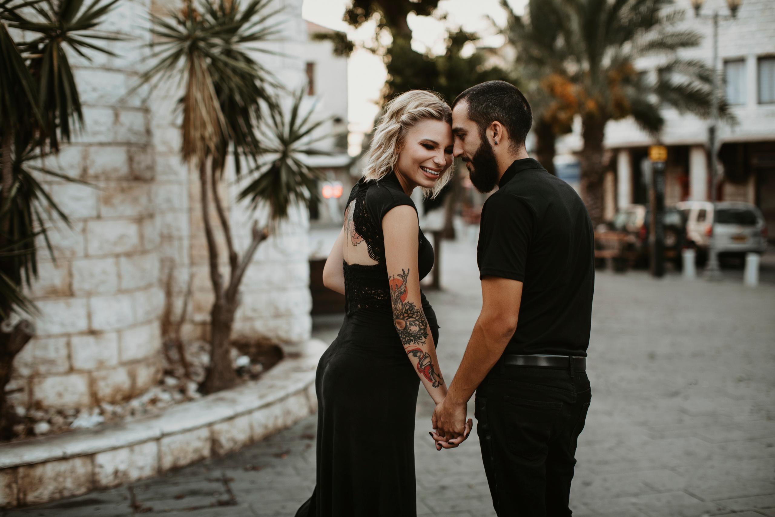 Фотосессия прогулки Александра и Марии в ожидании чуда. George TLV — Professional photographer and retoucher in Israel