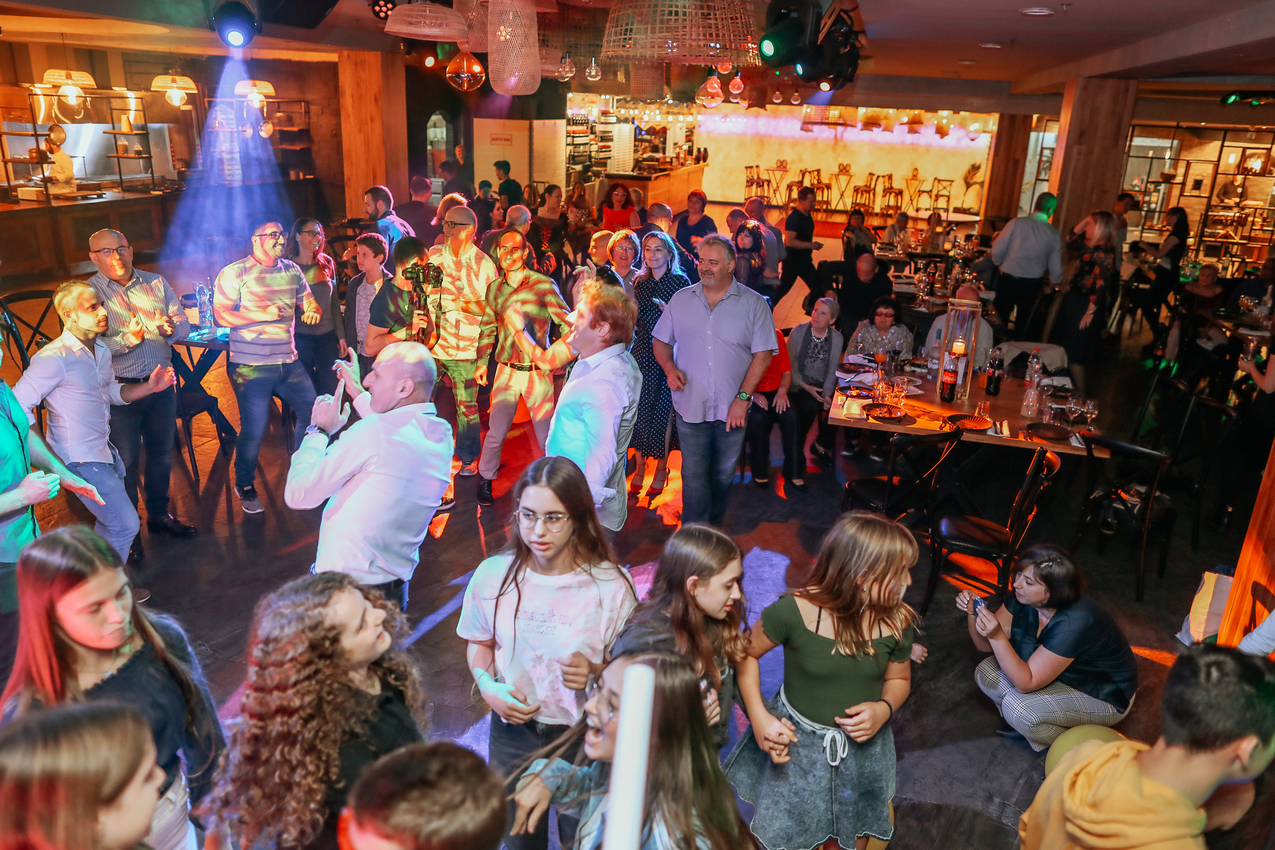 Празднование Бар Мицвы в зале торжеств «Ораним», Хайфа. George TLV — Professional photographer and retoucher in Israel