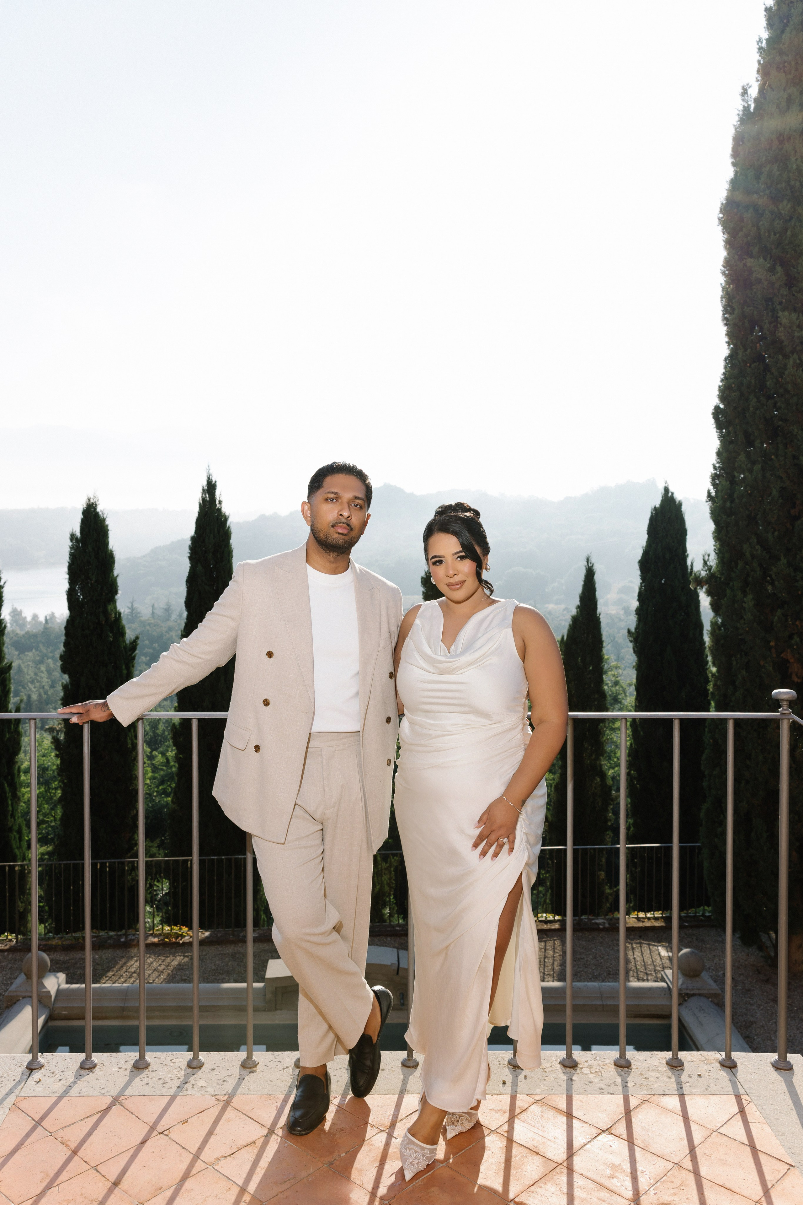 Pre-wedding in Tuscany. Wedding photographer Italy
