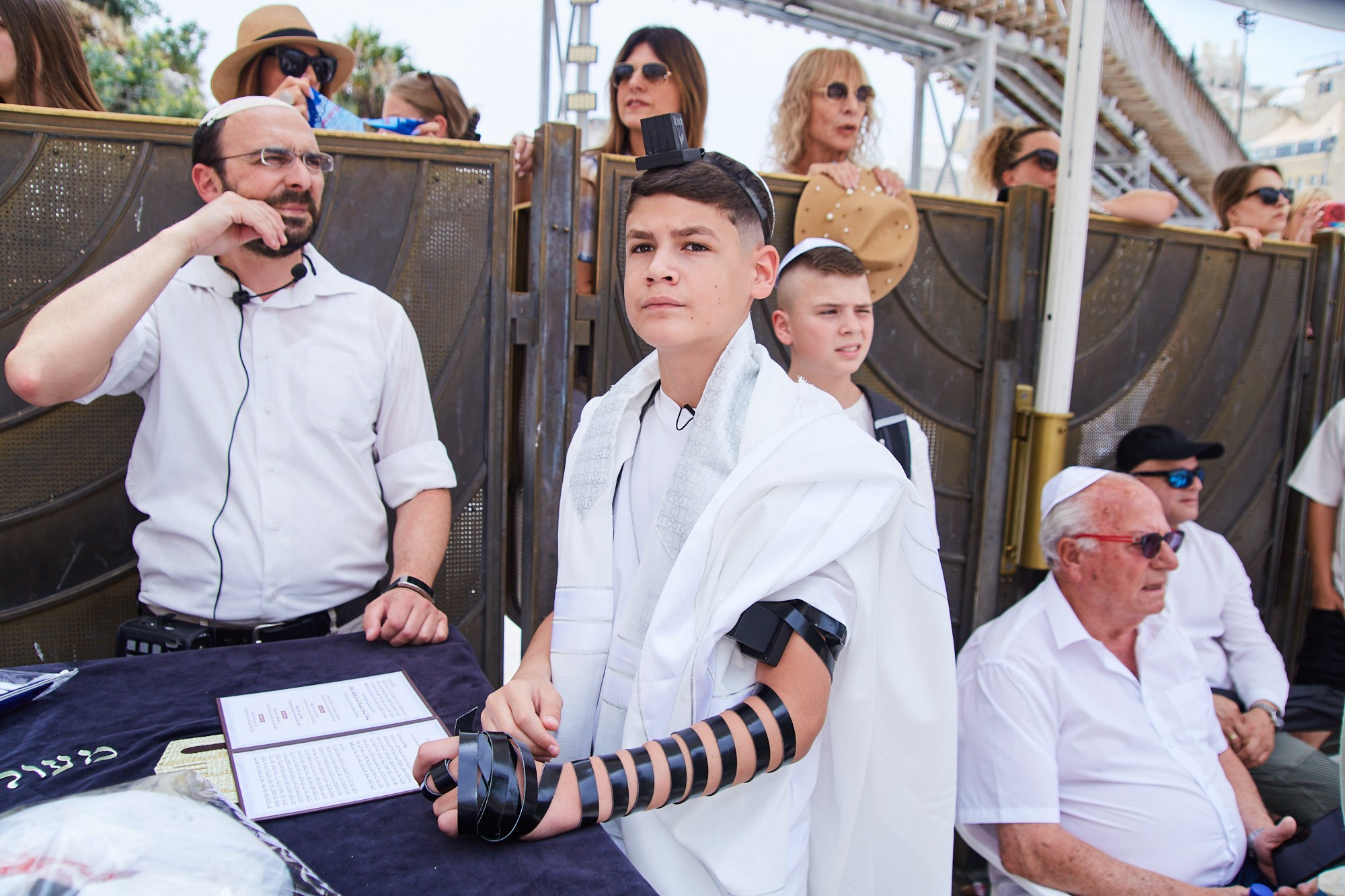 Бар-мицва на Котеле 2. Портретный и репортажный фотограф в Израиле Рома Бирман
