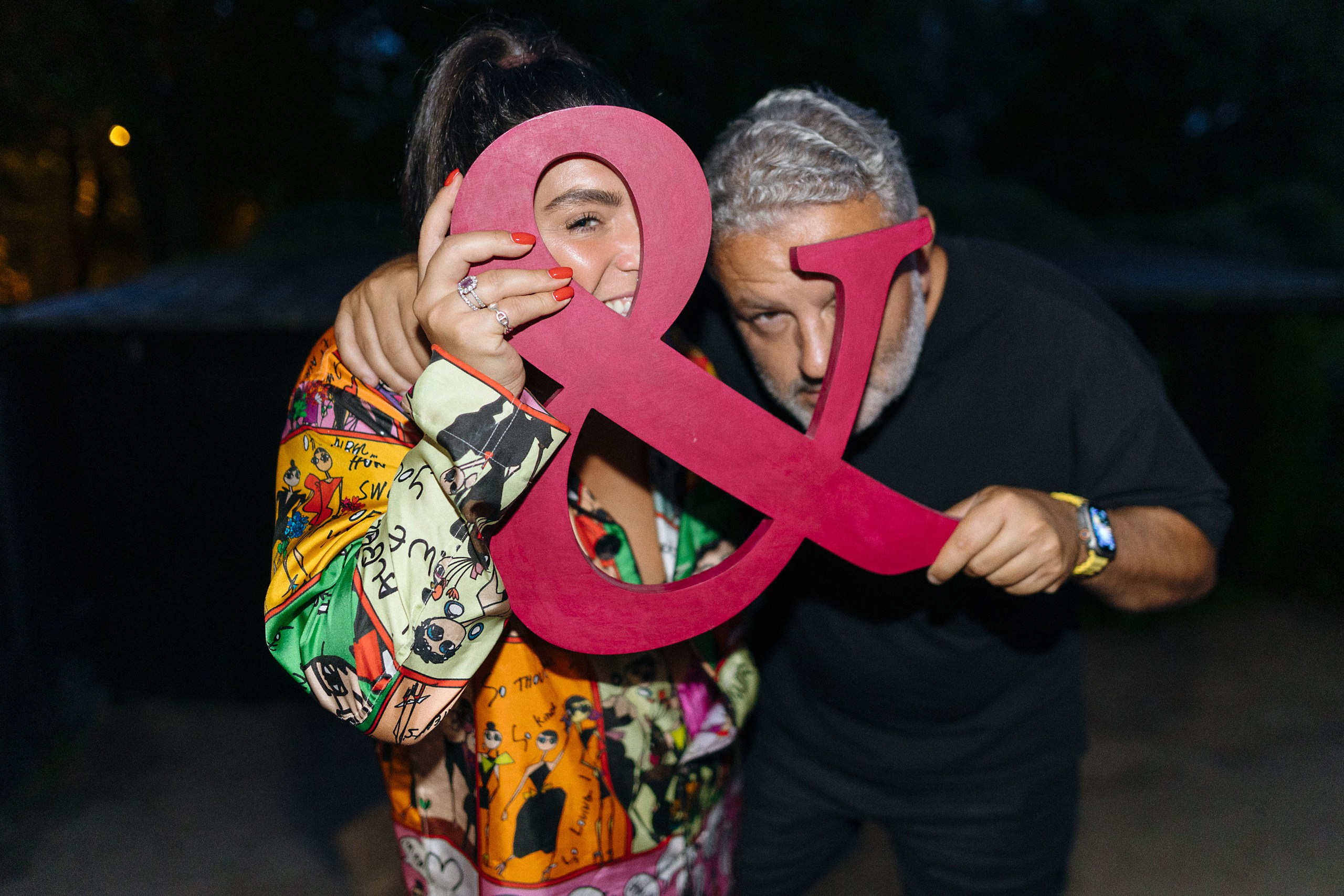 Юбилей свадьбы — 10 лет вместе, Porsche, страсть и стильная фотосессия в Риге. Евгений Тимофеев | Свадебный и контент-фотограф и видеограф в Риге