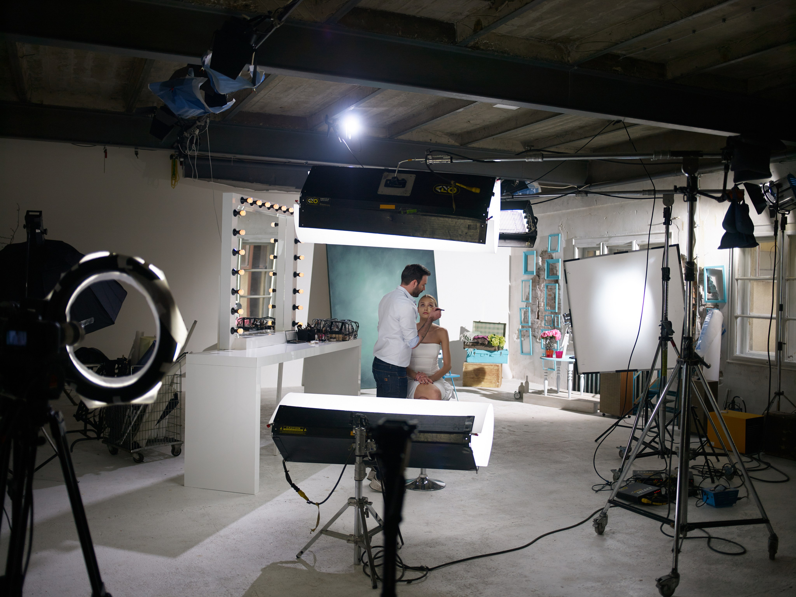 Studio Photogenic. Commercial and studio photographer in Belgrade