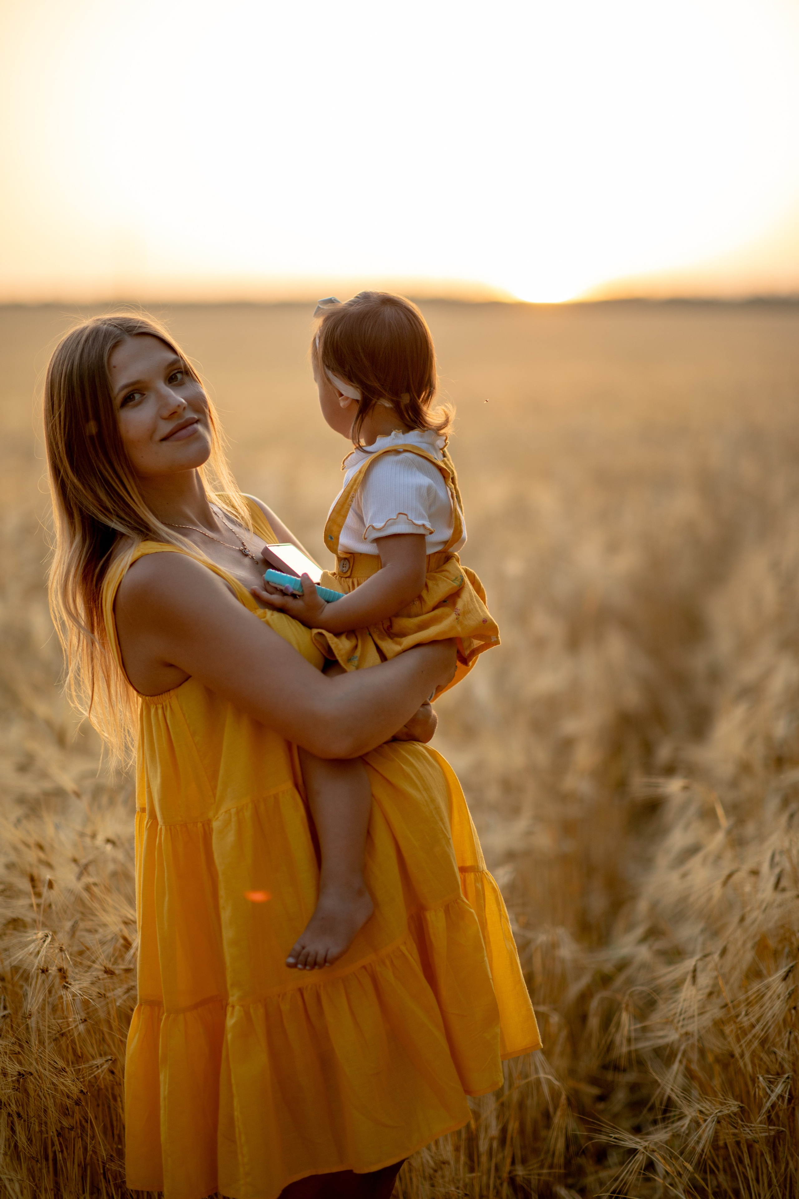 Family photo Maria si Elenica. N.D.photograph - fotograf de familie și portrete în Republica Moldova
