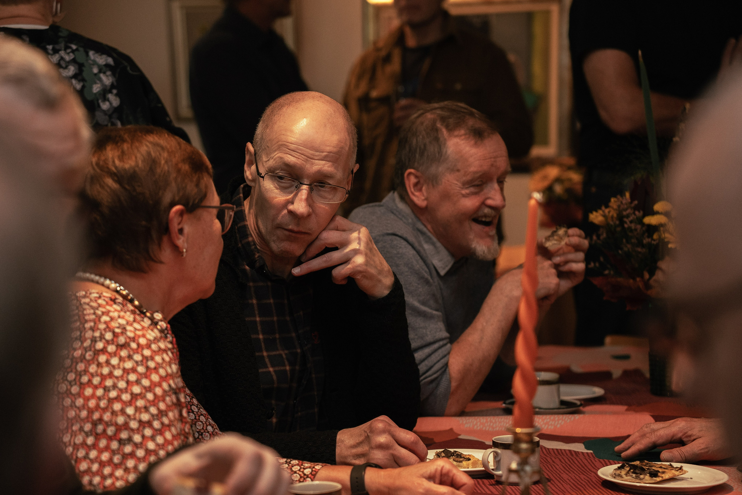 Hääkuvaus Kuopiossa Valmistujaiskuvaus  Ristiäiskuvaus Valokuvaaja. VEKE MEDIA