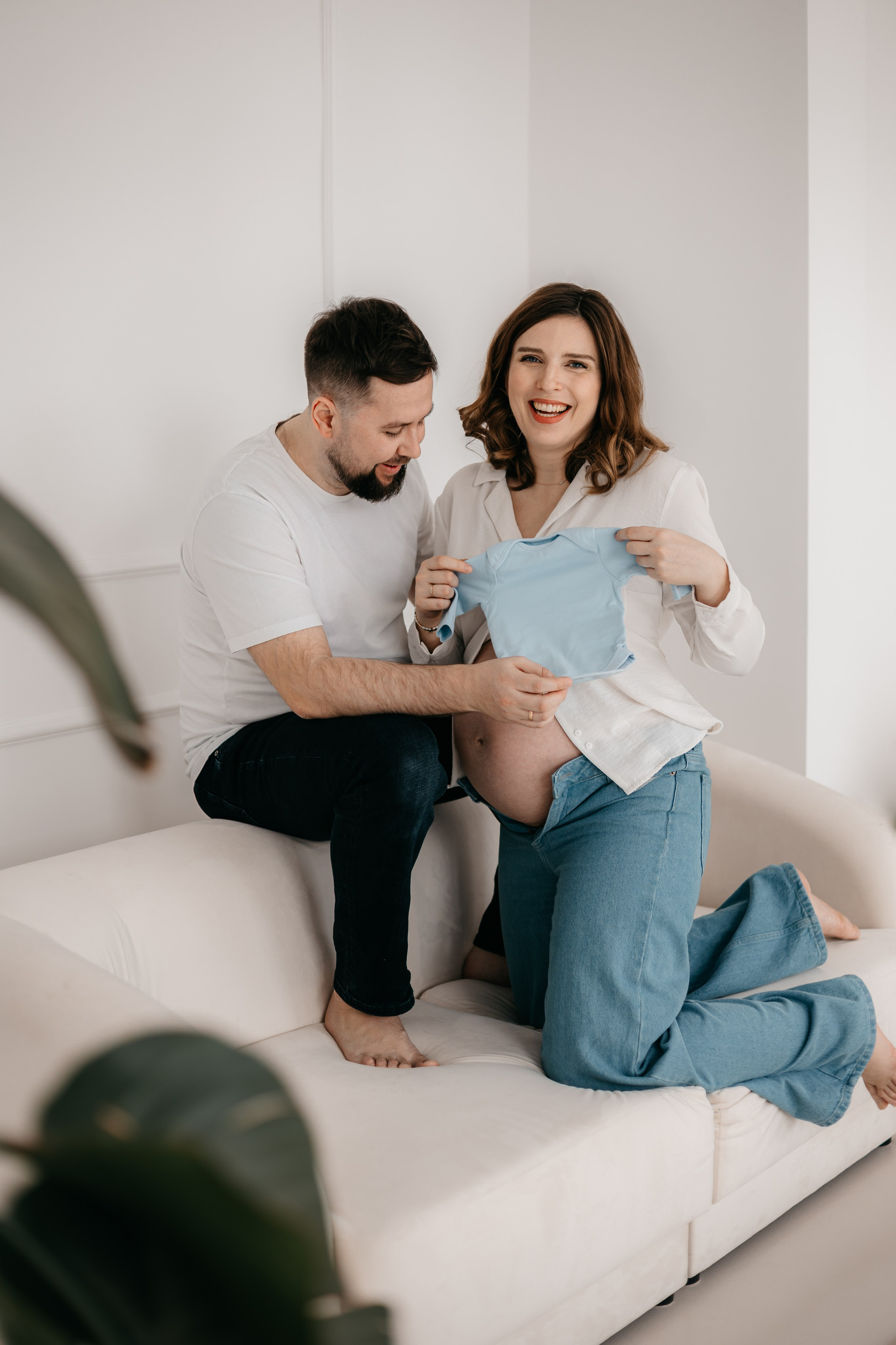 Pełna emocji fotografia sesja ciążowa lifestyle | Natalia Malinowska Fotografia | Augustów Warszawa. Natalia Malinowska Fotografia | Fotograf ślubny i rodzinny Augustów Warszawa