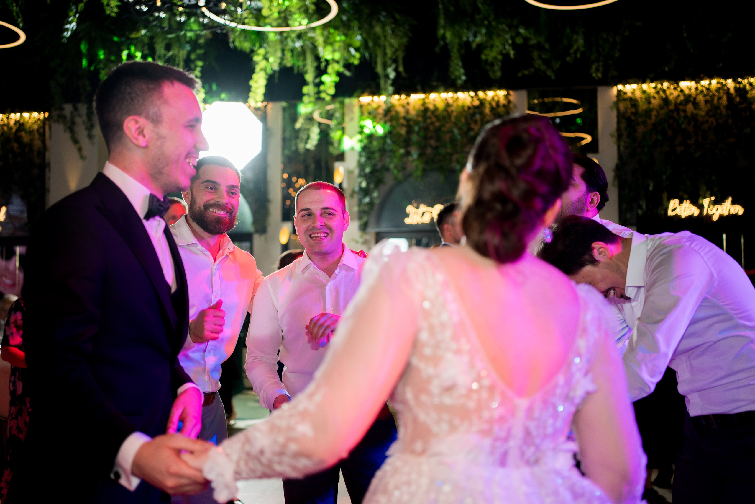 PARTY. Gabriel Florea — Fotograf nuntă București