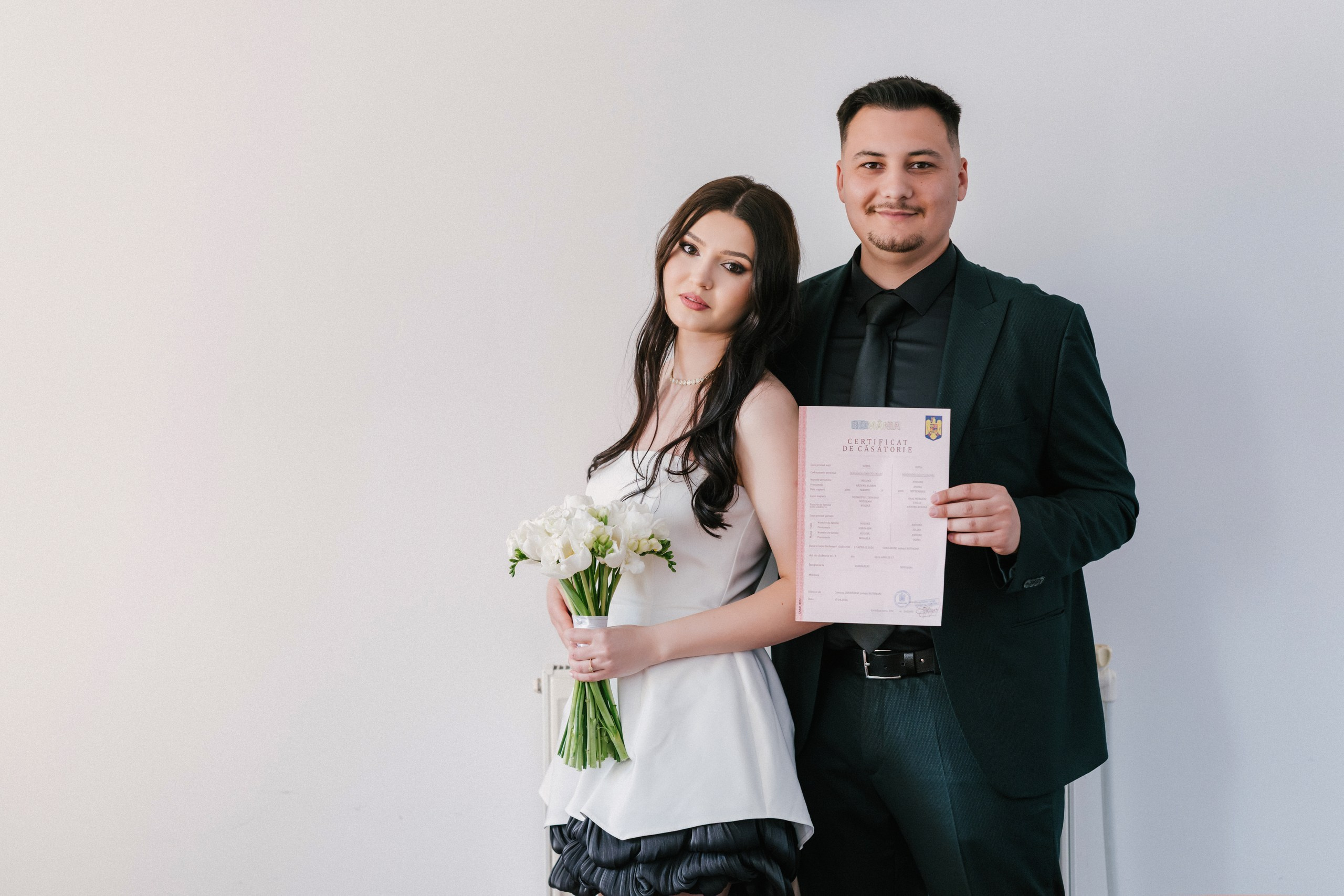 1. Alin Chirilă fotograf stare civilă Cordăreni Botoșani – Răzvan și Andra în ziua cununiei civile, emoții reale surprinse natural2. fotograf stare civilă Cordăreni Botoșani AlinoFotoStudio – miri fericiți după ceremonia civilă alături de familie3. Alin Chirilă fotograf Botoșani – Răzvan și Andra la starea civilă din Cordăreni4. fotograf nuntă Botoșani Alin Chirilă – ședință foto de cuplu în grădina de vară Casa Lux5. AlinoFotoStudio fotograf stare civilă Botoșani – portrete romantice cu Răzvan și Andra după cununia civilă6. fotograf evenimente Botoșani Alin Chirilă – miri și nași la restaurant Indigo - Casa Lux7. fotograf Cordăreni Botoșani – moment emoționant la semnarea actelor de căsătorie surprins de Alin Chirilă8. Alin Chirilă povestitor prin fotografie – stare civilă elegantă în județul Botoșani9. fotograf cununie civilă Botoșani – cadre naturale cu familia și apropiații la Casa Lux10. AlinoFotoStudio fotograf nuntă Botoșani – Răzvan și Andra la începutul unei noi povești de iubire - fotograf-Botoșani-fotograf-nuntă-Botoșani-fotograf-evenimente-Botoșani-servicii-foto-video-Botoșani-cununie-civilă-Cordăreni-Alin-Chirilă-fotograffotograf-nuntă-Botoșani-fotograf-stare-civilă-Botoșani-fotograf-Cordăreni-fotograf-evenimente-AlinoFotoStudioservicii-foto-video-Botoșani-fotograf-profesionist-Botoșani-fotograf-cununie-civilă-fotograf-nuntă-Cordărenifotograf-evenimente-Botoșani-fotograf-botez-Botoșani-fotograf-nuntă-Botoșani-Alin-Chirilă-povestitor-prin-fotografiefotograf-Botoșani-fotograf-Suceava-fotograf-Iași-fotograf-nuntă-moldova-servicii-foto-videofotograf-cununie-civilă-Botoșani-fotograf-stare-civilă-Cordăreni-fotograf-miri-Botoșanifotograf-restaurante-Botoșani-fotograf-Casa-Lux-Botoșani-fotograf-petrecere-eveniment-BotoșaniAlinoFotoStudio-fotograf-Botoșani-fotograf-nuntă-premium-fotograf-evenimente-private-Botoșanifotograf-nuntă-ieftin-Botoșani-fotograf-bun-Botoșani-fotograf-recomandat-Botoșani-servicii-fotofotograf-miri-Botoșani-fotograf-love-story-Botoșani-fotograf-ședință-foto-Botoșani-fotograf-cuplu