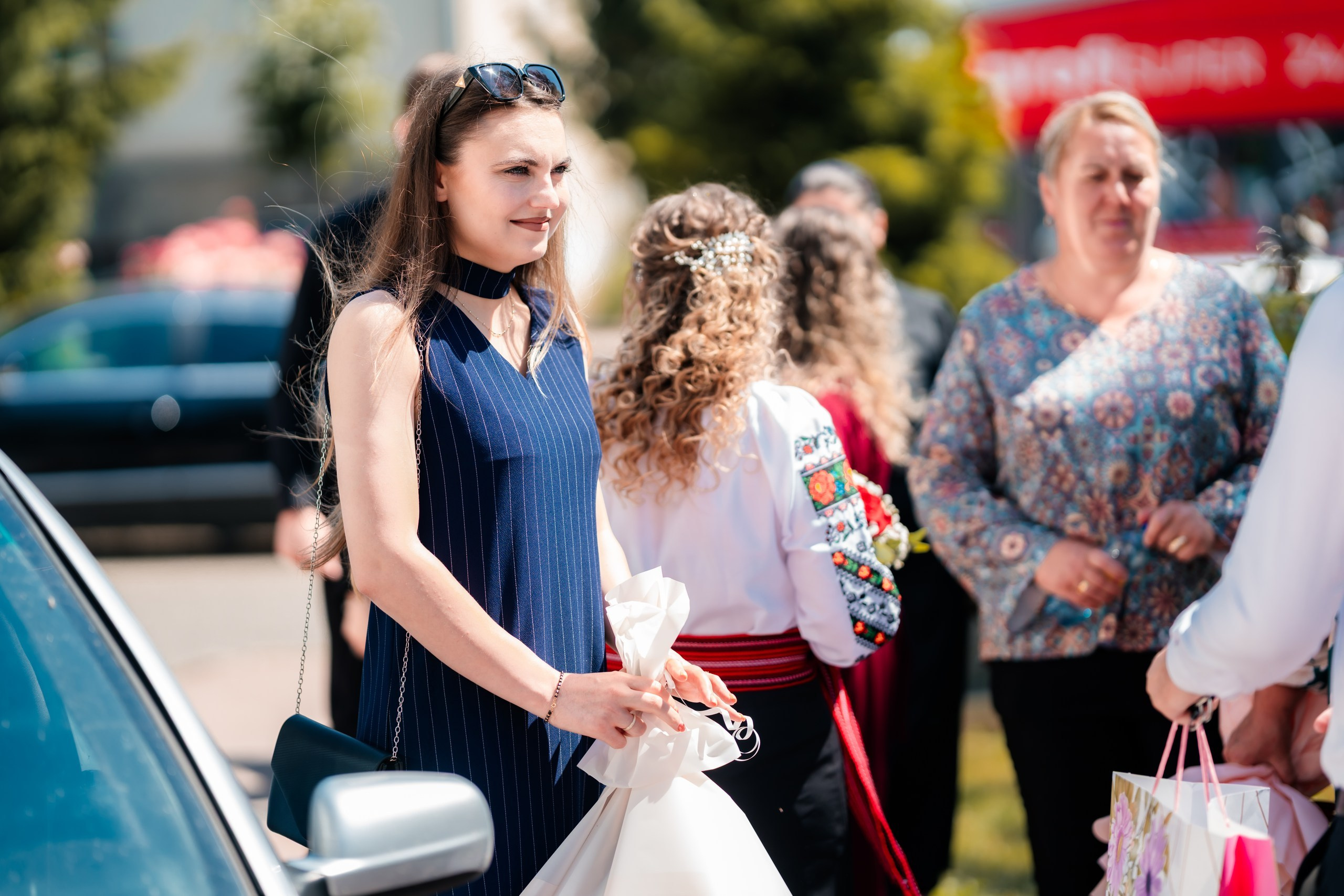 Fotograf stare civilă Siret – Andrei & Andreea în ie tradițională din Bucovina | AlinoFotoStudio