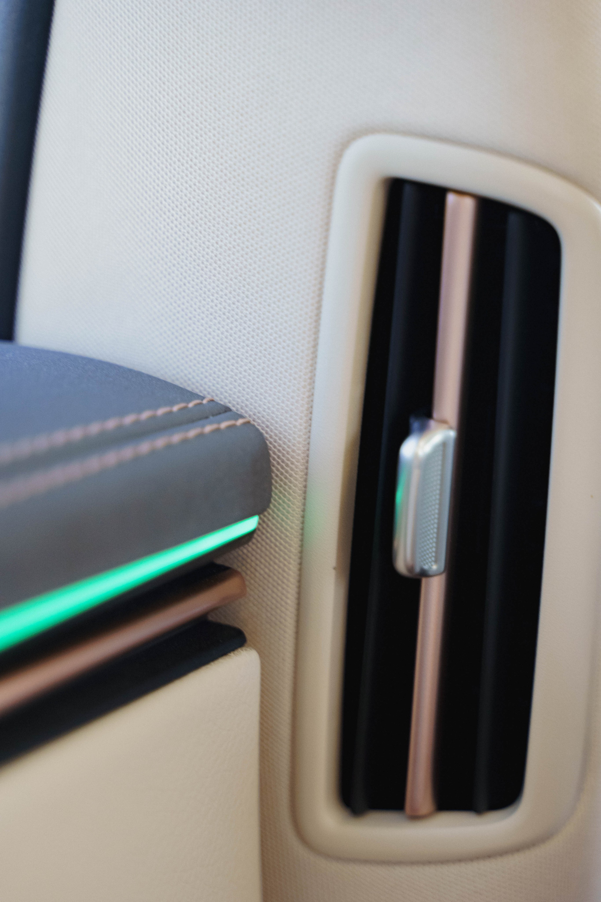 Auto kuca Mikom EV event. Жуков Студио