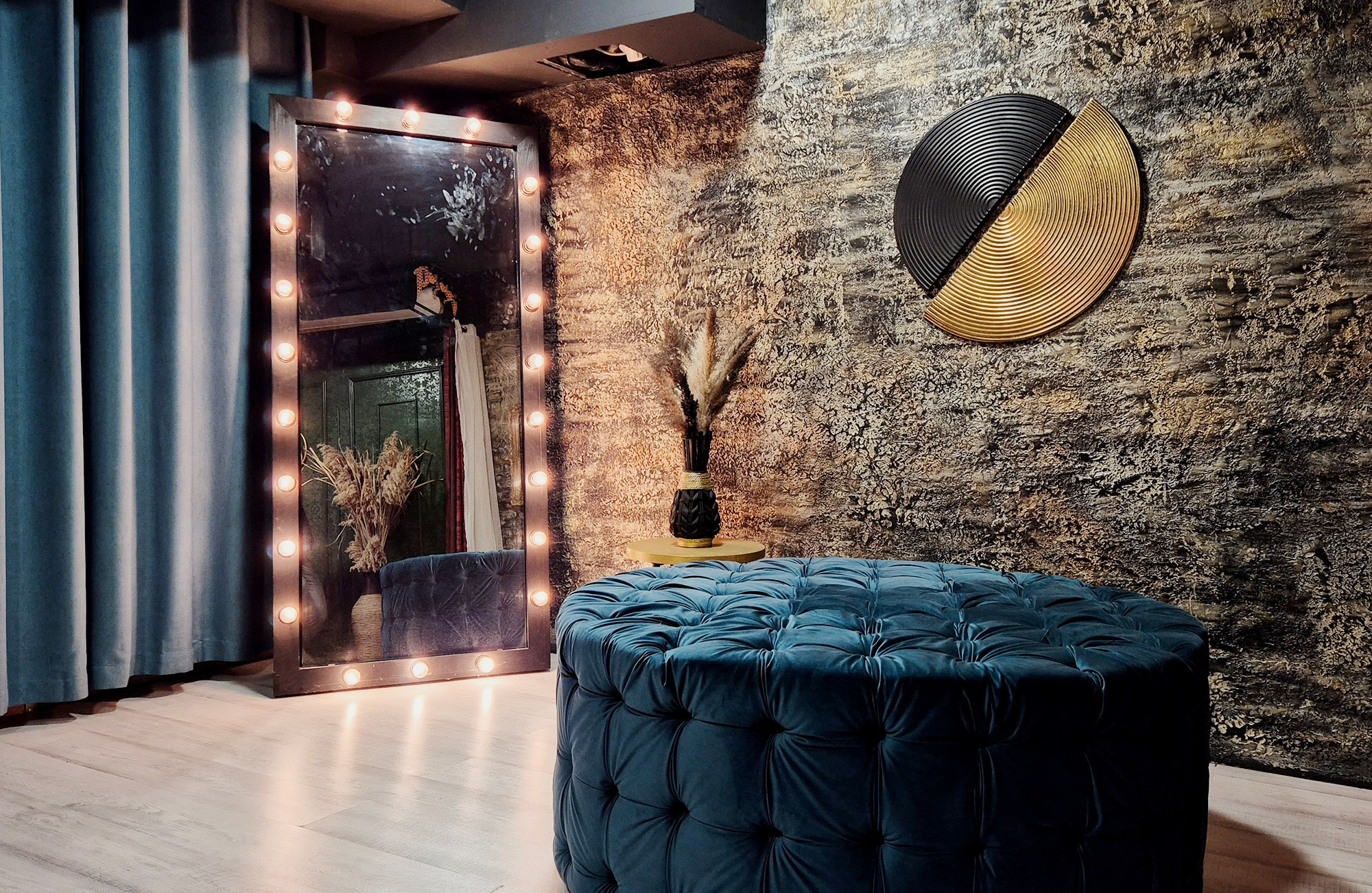 Prezentare studio foto personal Galati. Setup decoruri. Studio foto Galati sexy — boudoir fotograf freelancer Florin Costache