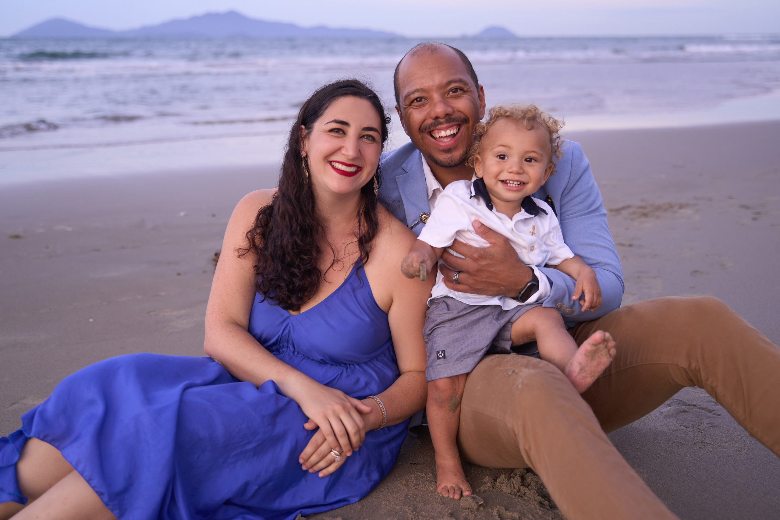 Photography Portfolio | Family, Couple & Portraits in Hoi An. Photographer in Hoi An — Veronika Guzenko. Natural photoshoots for couples, families and solo travelers. Book your shoot today