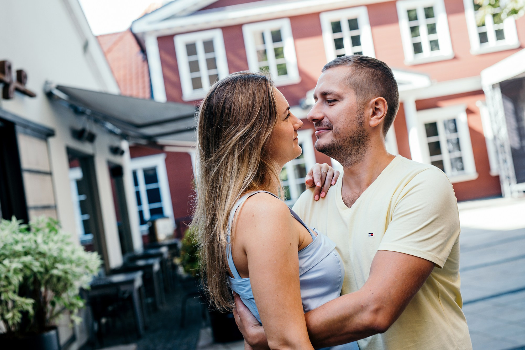 Wedding love story photographer Riga, Europe. Portait photographer and videographer in Riga, Latvia, Julia Zhitluhina. Visual Artist