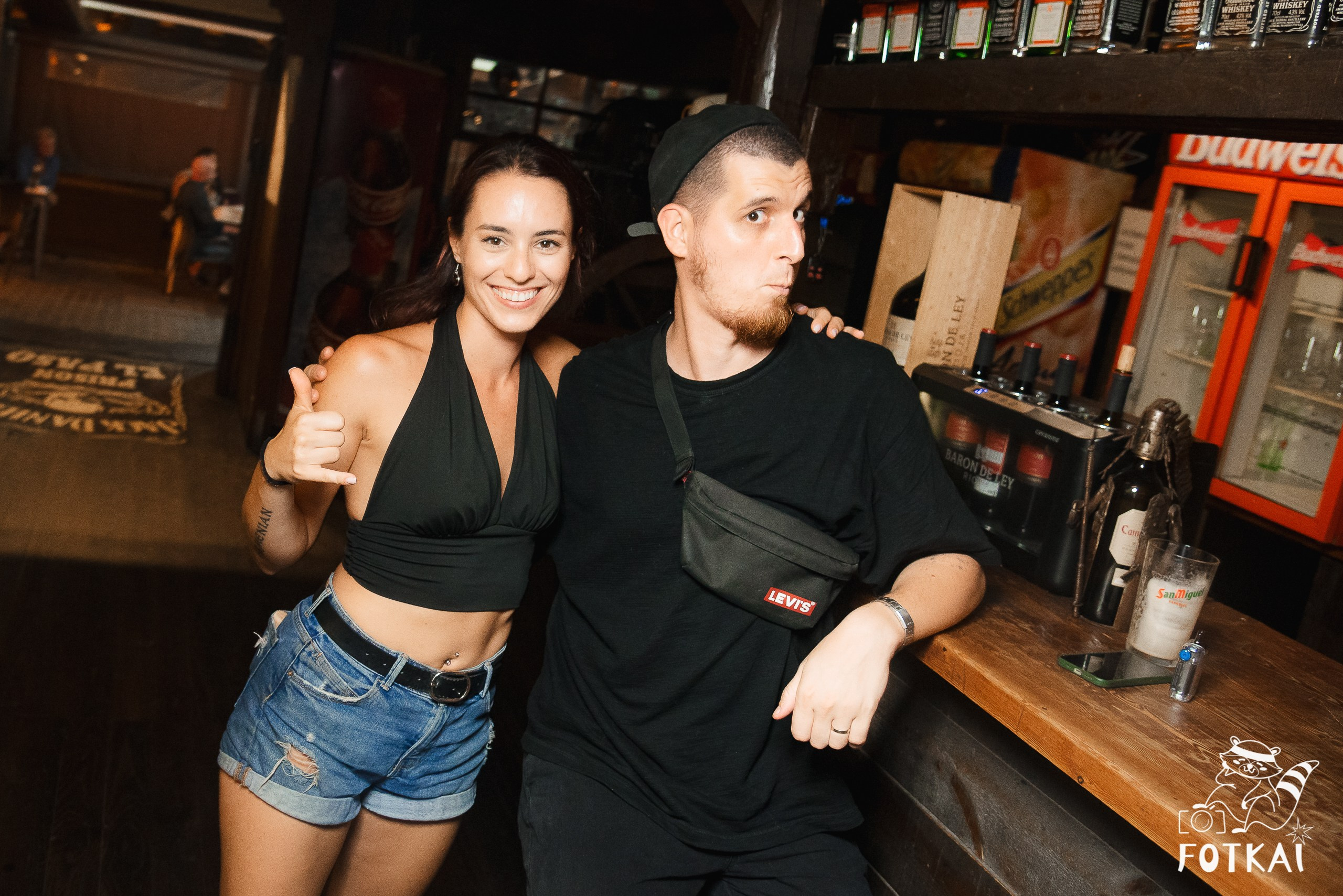 Reportaje fotográfico de FOTKAI | Get Back en El Paso Bar | Torrevieja, España, 12 de julio de 2025