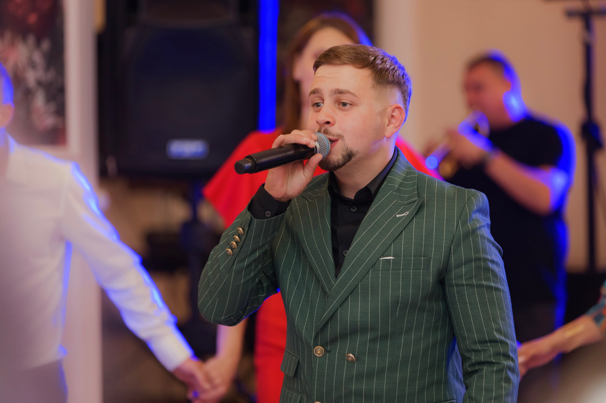 Mihai & Oana. Servicii foto-video profesionale, pentru momente de neuitat