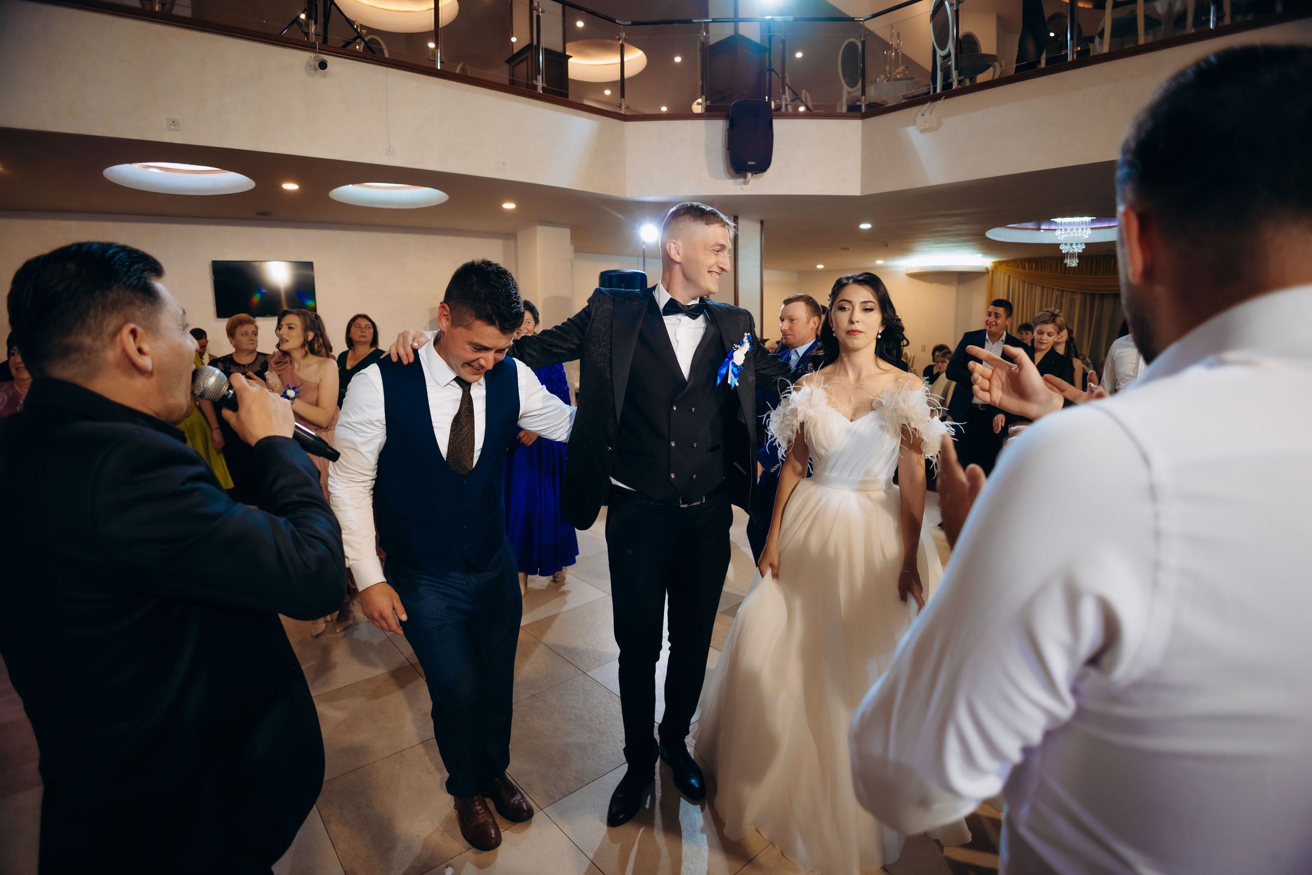 Loredana & Emilian – Ziua Nunții | Videografie - fotografie Botez Suceava, Iași, Botoșani. Servicii foto-video profesionale, pentru momente de neuitat