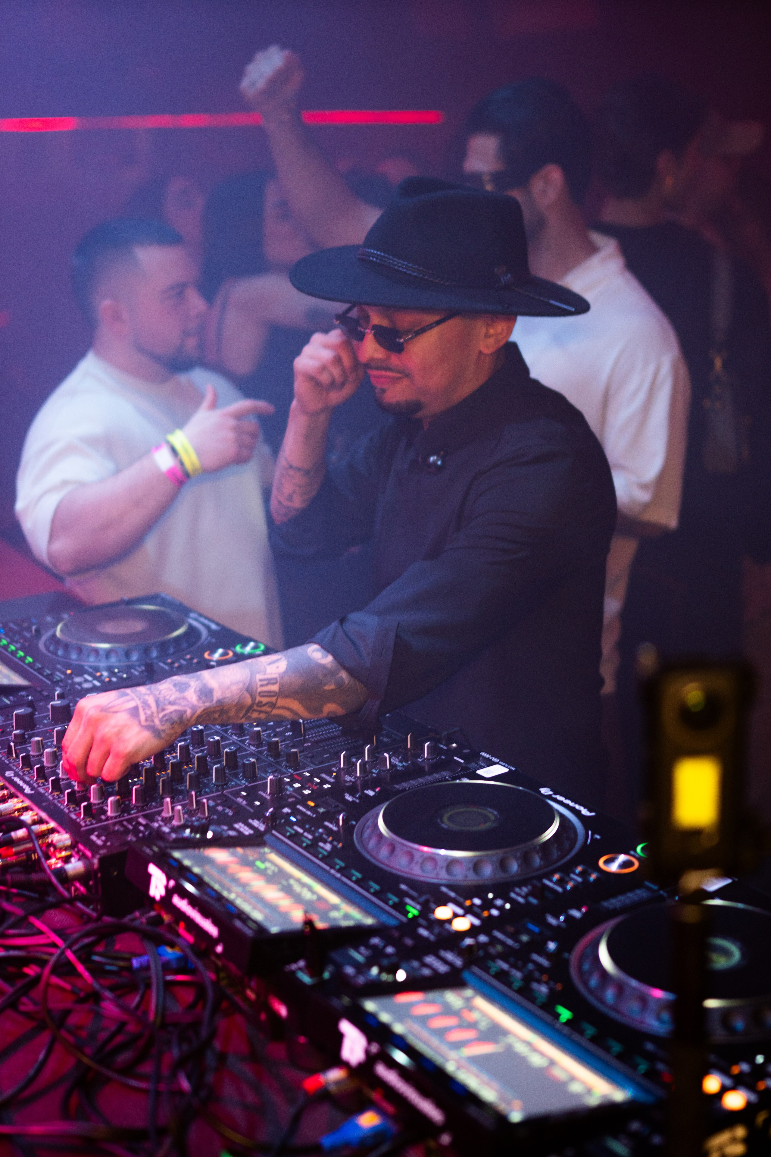 NIGHTLIFE. Baby Beast