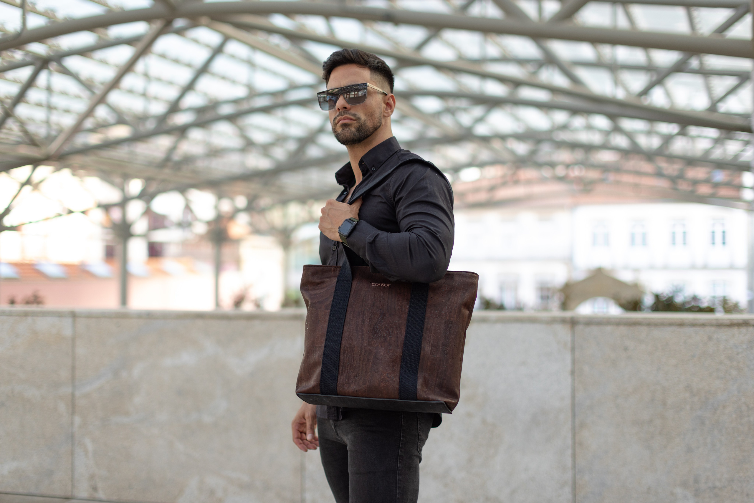 CORKOR. ESTUDIO DOZE