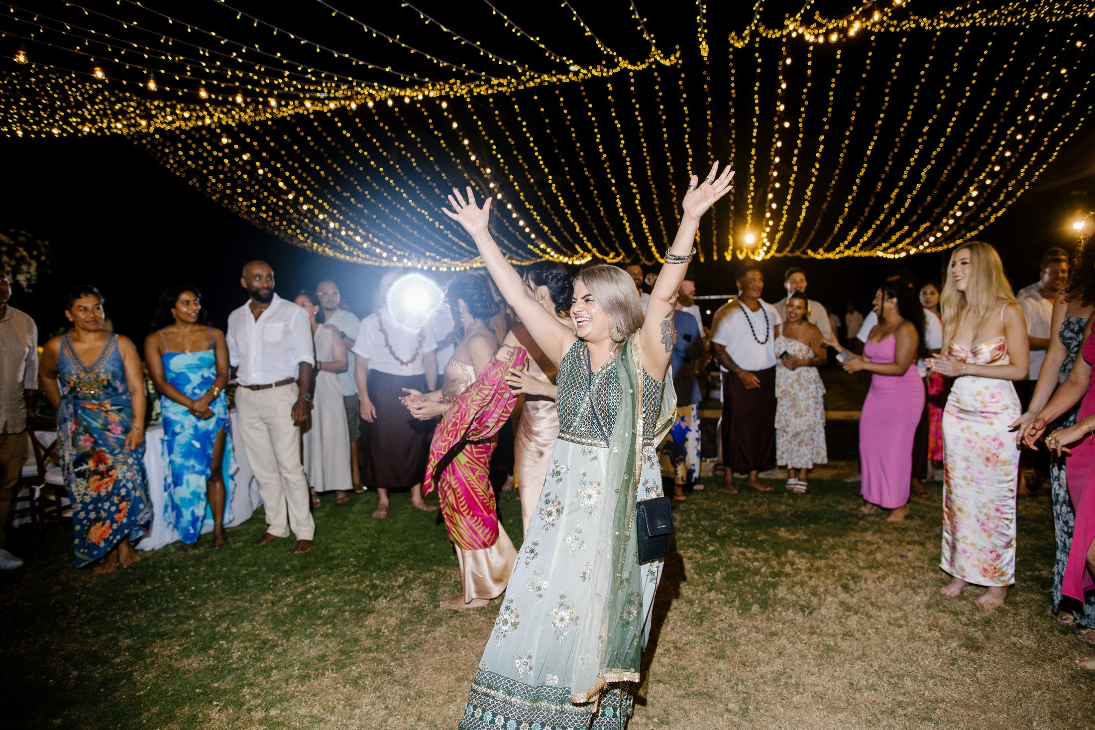 Big funny wedding with guests in paradise Bali island. Get.it.feel — Aesthetic Photography and Videography