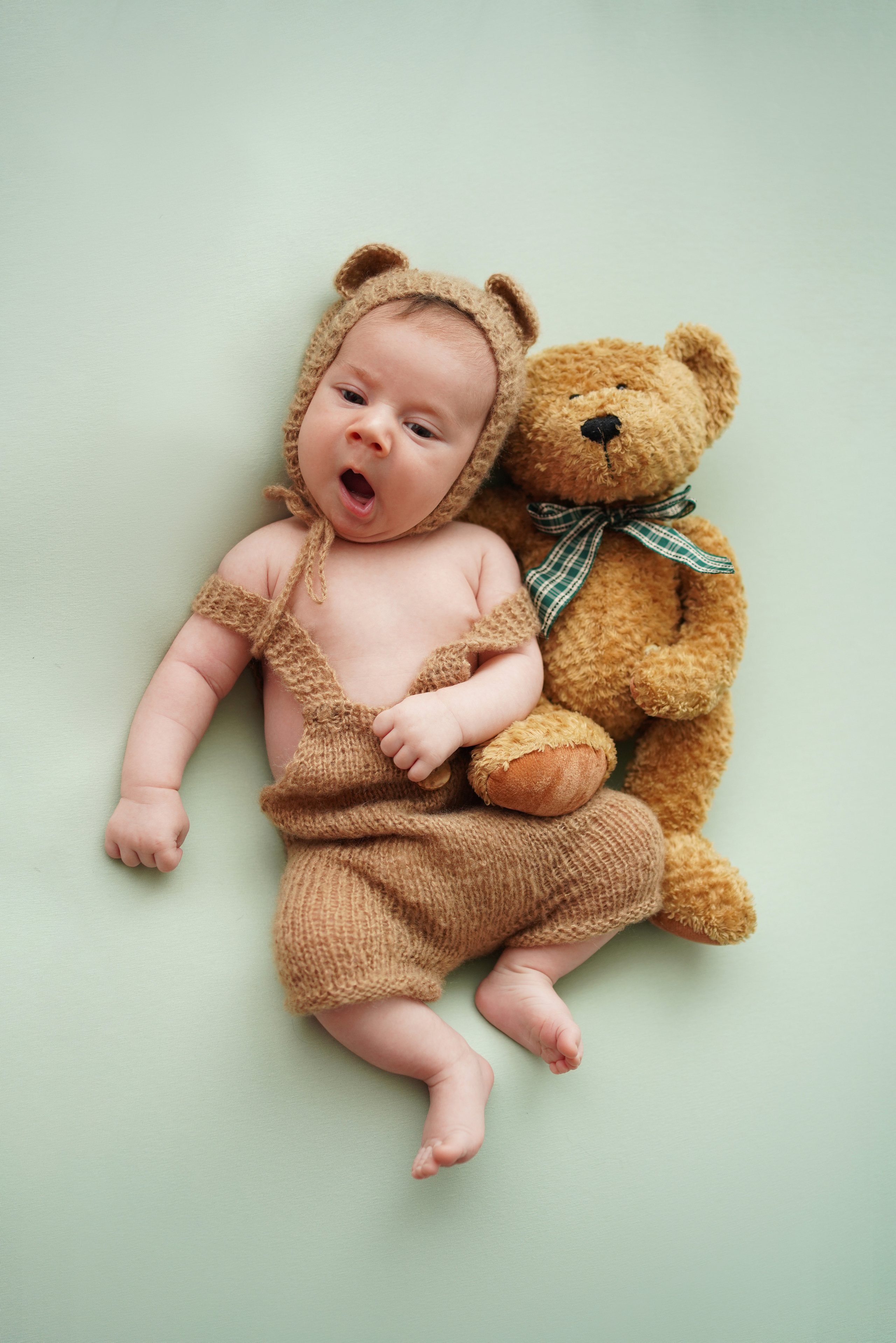 Babyfotografie und Newbornshooting für Kinder in Bayern. Neugeborenenfotografin und Retoucher in Augsburg Nastassia Schneider