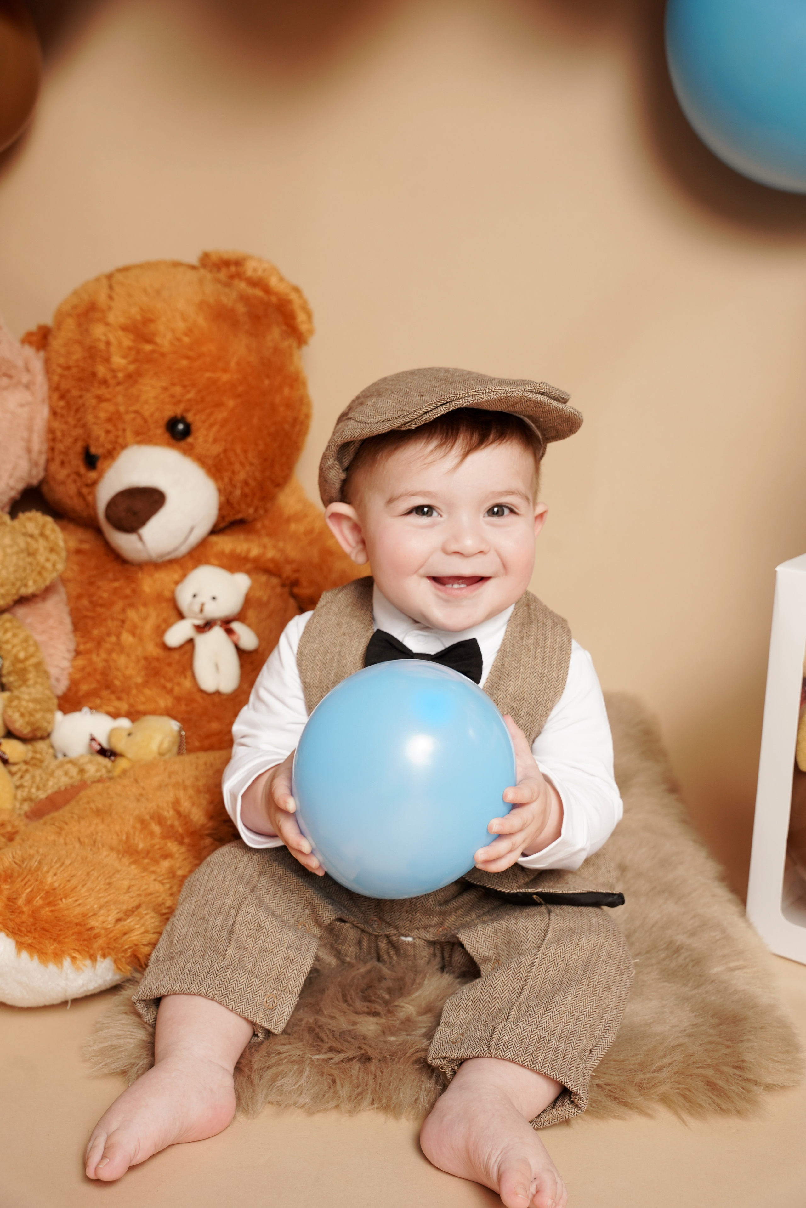 Einjähriges Glück in Teddybär-Charme