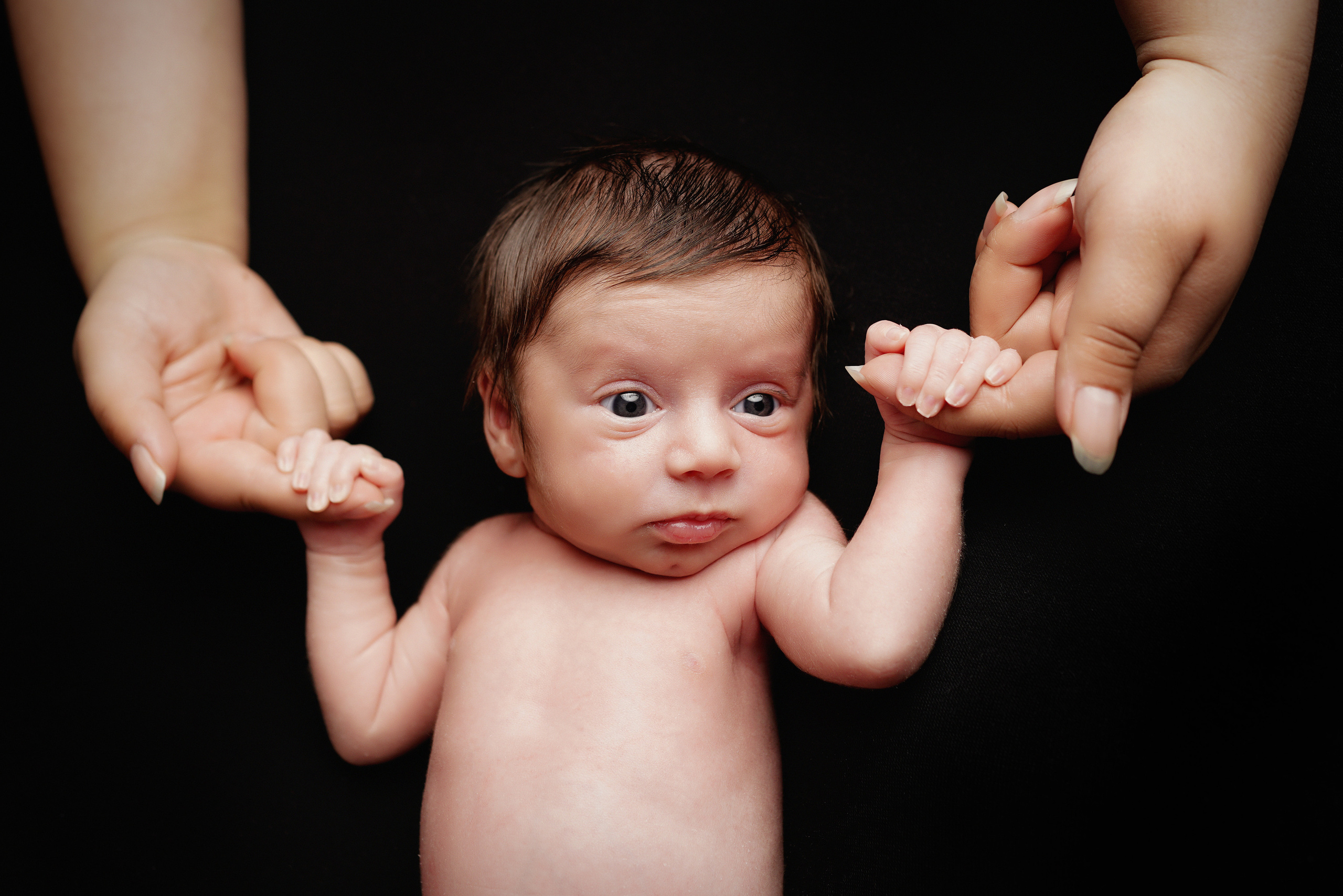 Babyfotografie und Newbornshooting für Kinder in Bayern. Neugeborenenfotografin und Retoucher in Augsburg Nastassia Schneider