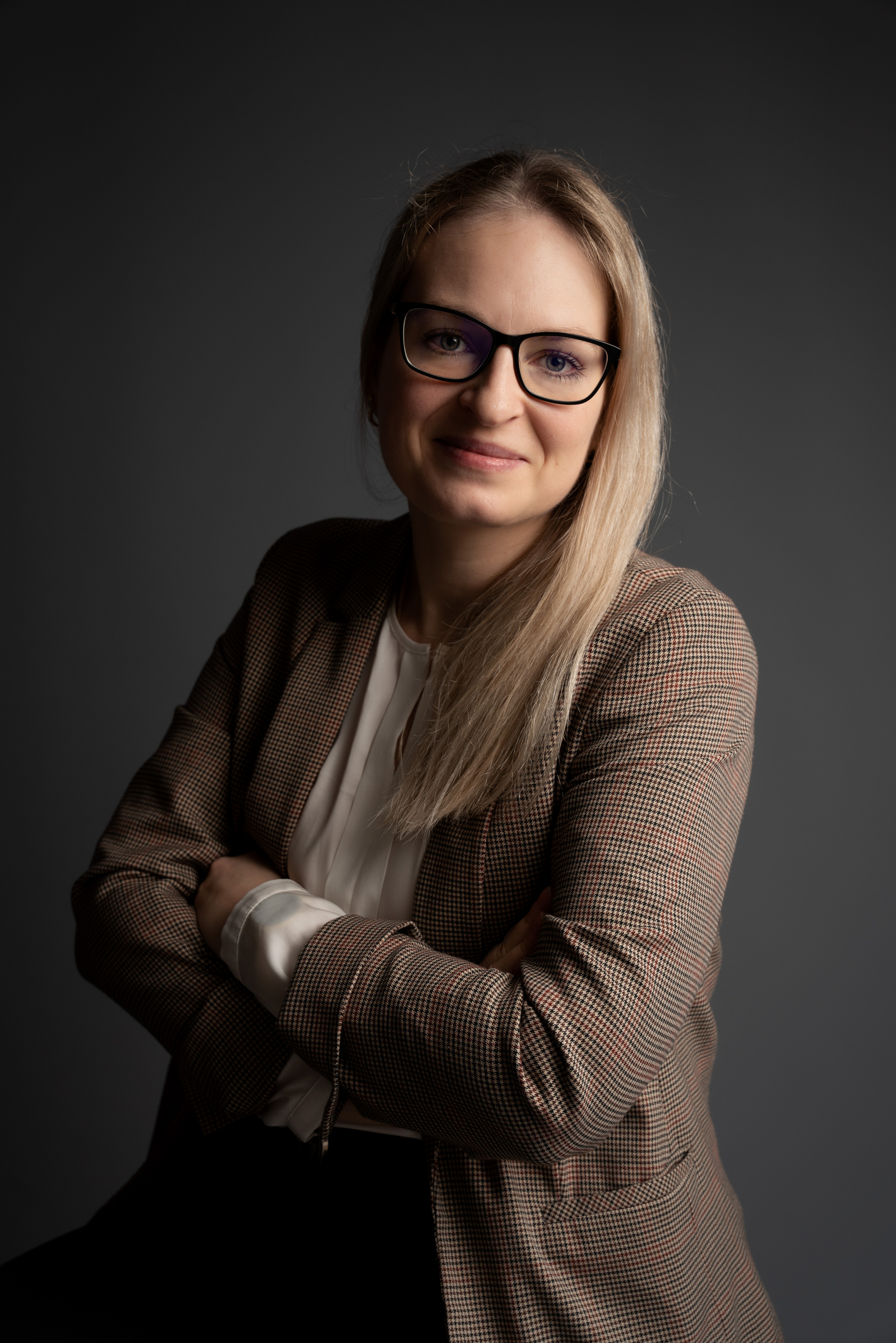 Portrait Fotoshooting im Studio Augsburg. Neugeborenenfotografin und Retoucher in Augsburg Nastassia Schneider