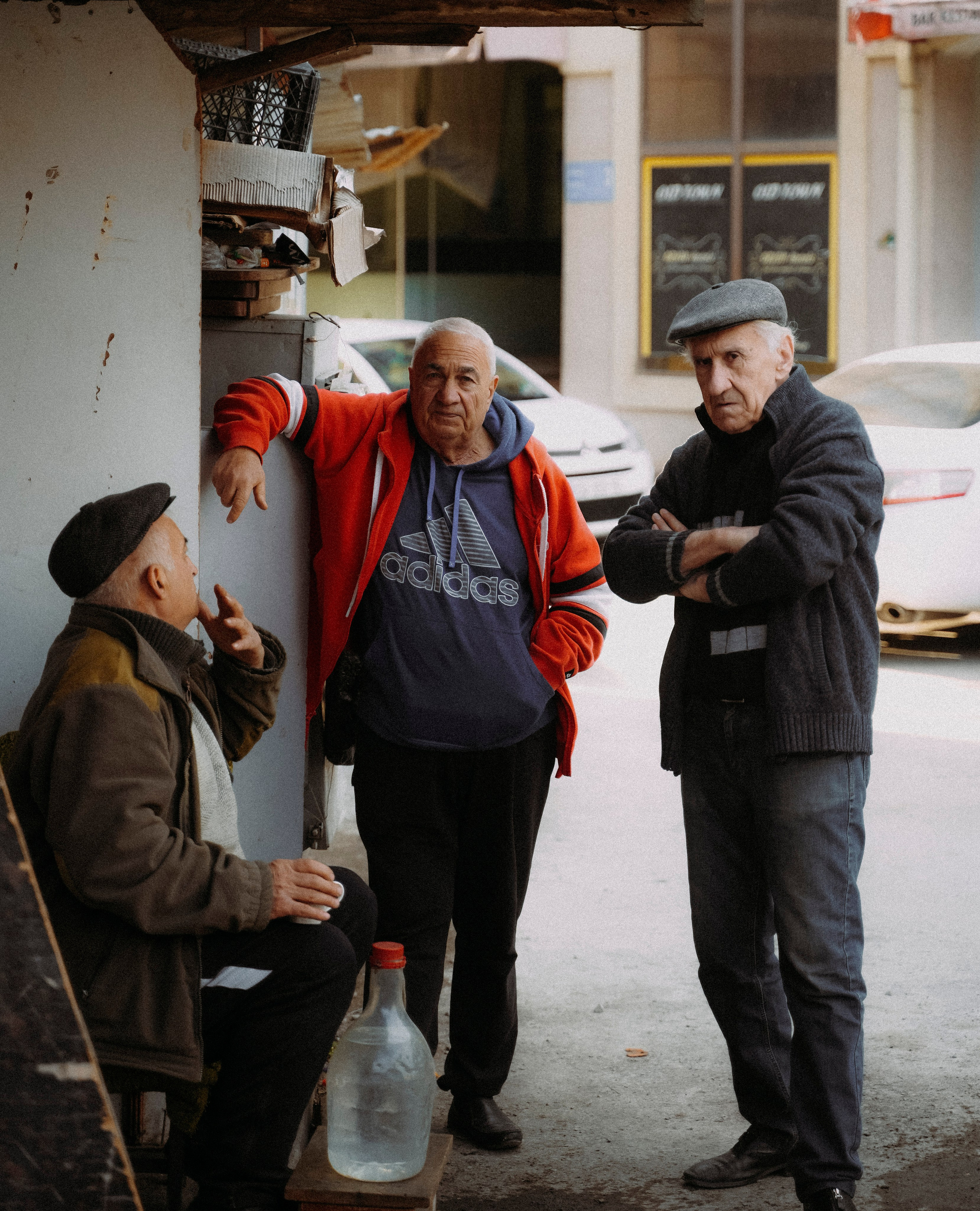 ТБИЛИСИ 2023-2024. Стрит-фотография, полная абсурда, идиотизма и красоты