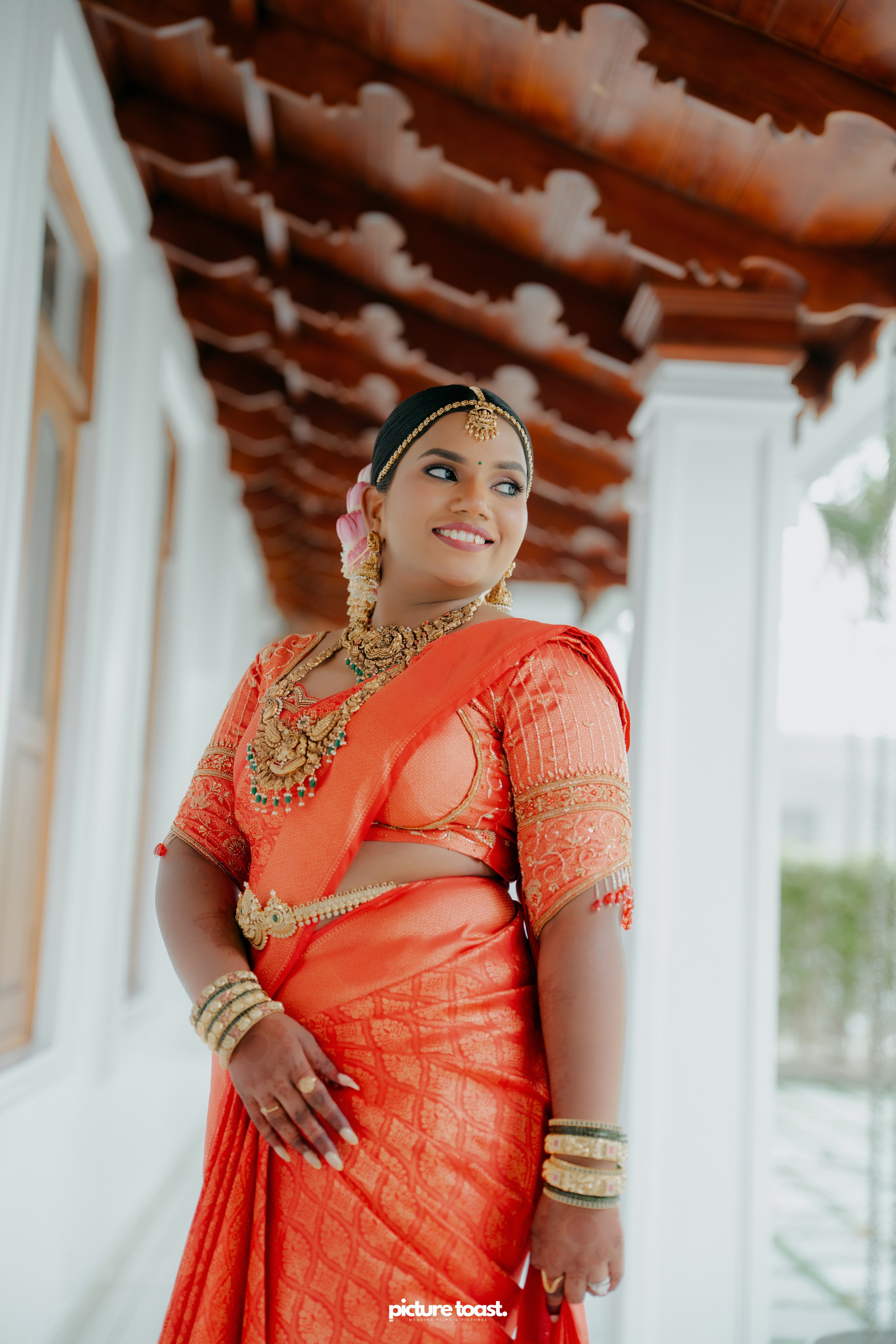Traditional Kerala Hindu Wedding Ft. Anusree & Vishnu. Fine art Wedding Photographers in India & Canada