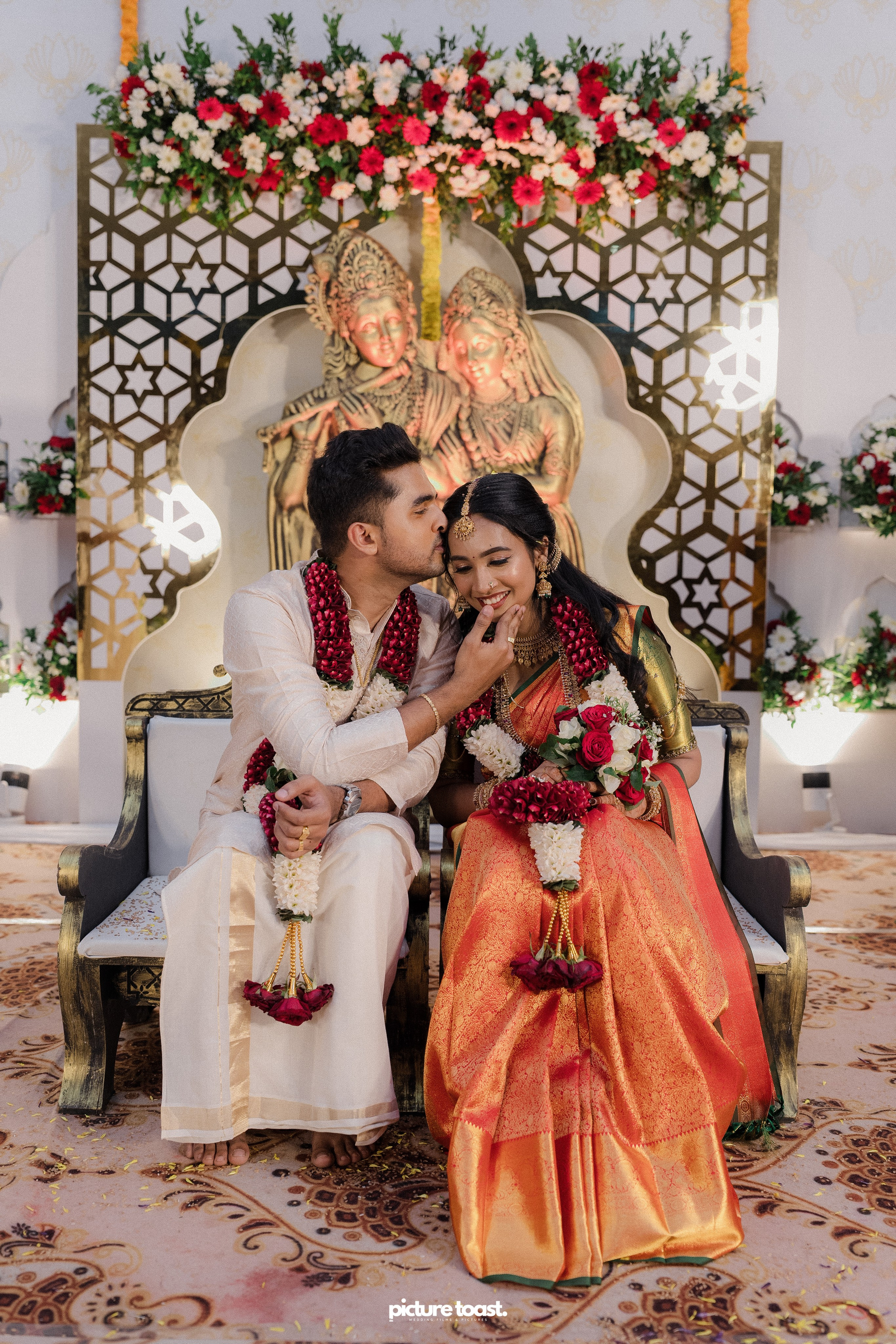 Traditional Kerala Hindu Wedding. Fine art Wedding Photographers in India & Canada