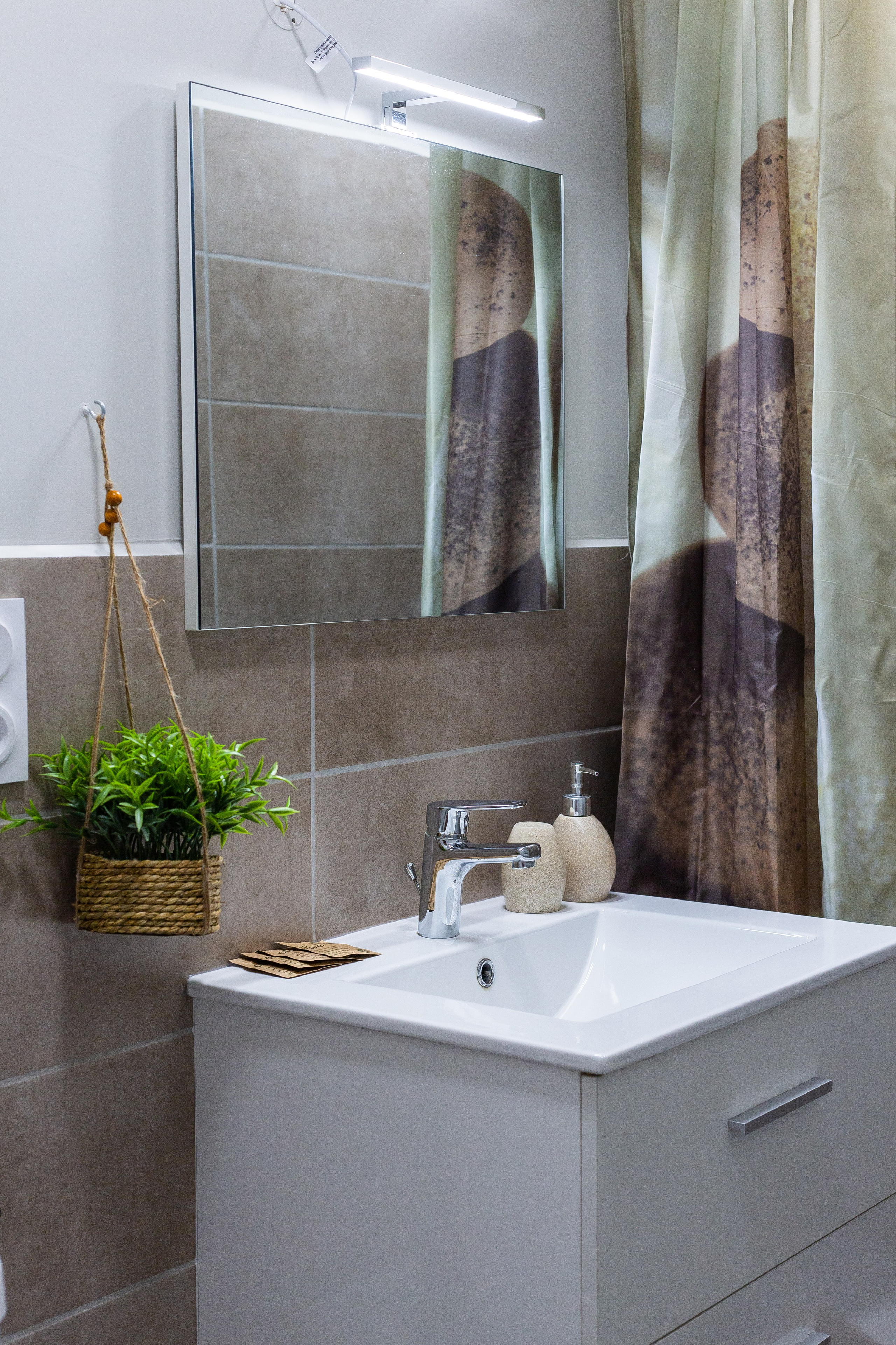 Photographie immobilière professionnelle – Location saisonnière | Happy NB – Vienne (86). Photographe professionnelle à Poitiers, Tours et Châtellerault | Studio photo entre Poitiers et Tours – portraits, familles, entreprises, ma