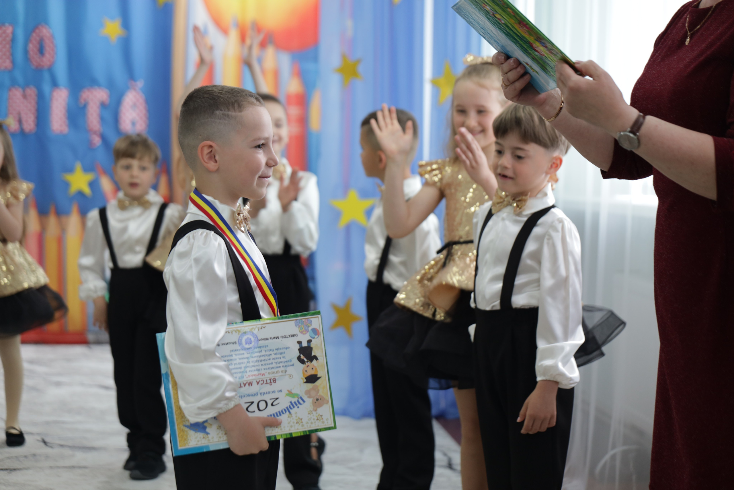 O filă de copilărie.... Alika Dia- Fotograf în Republica Moldova, Strășeni