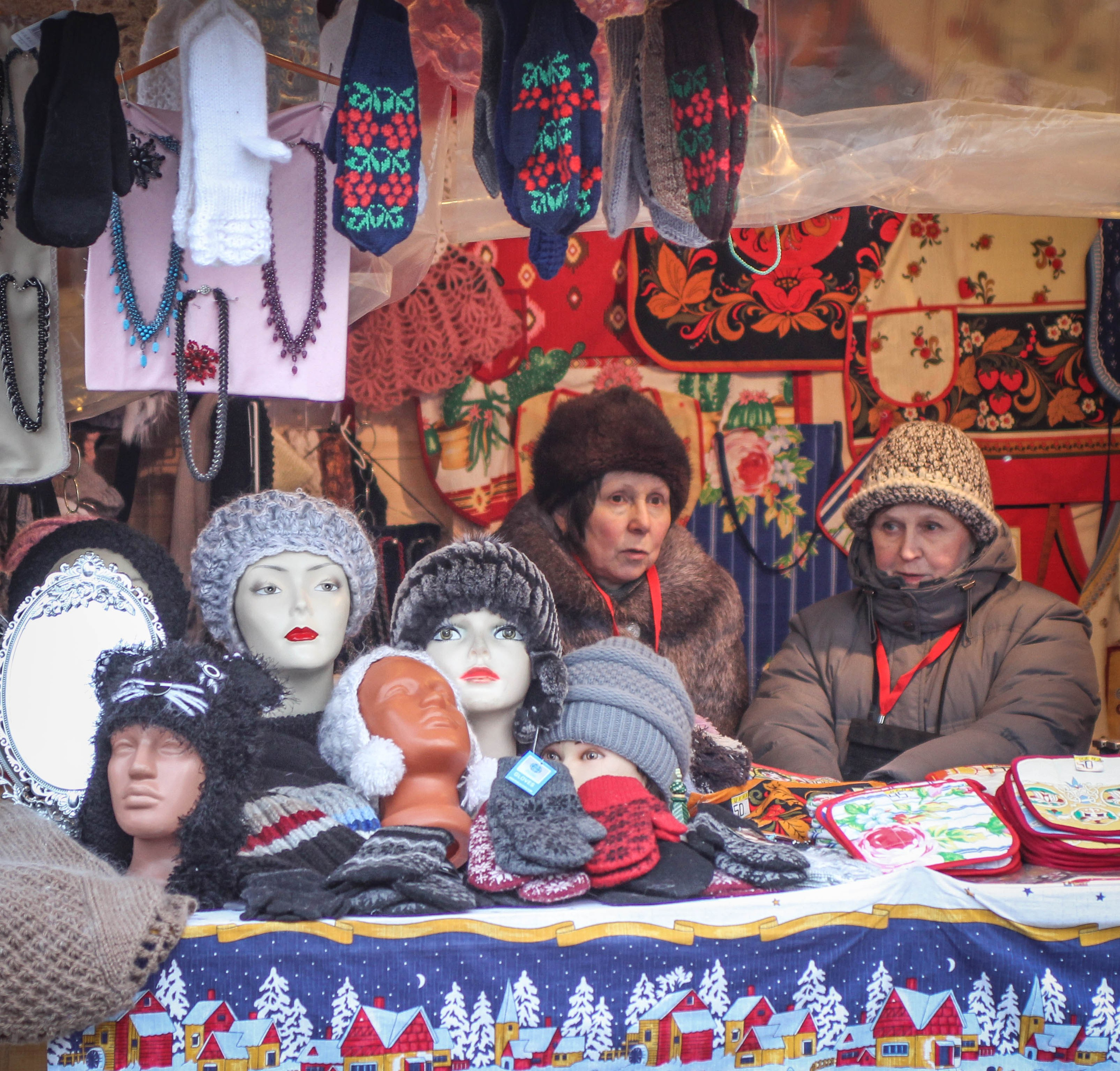 2013. Стрит-фотография, полная абсурда, идиотизма и красоты