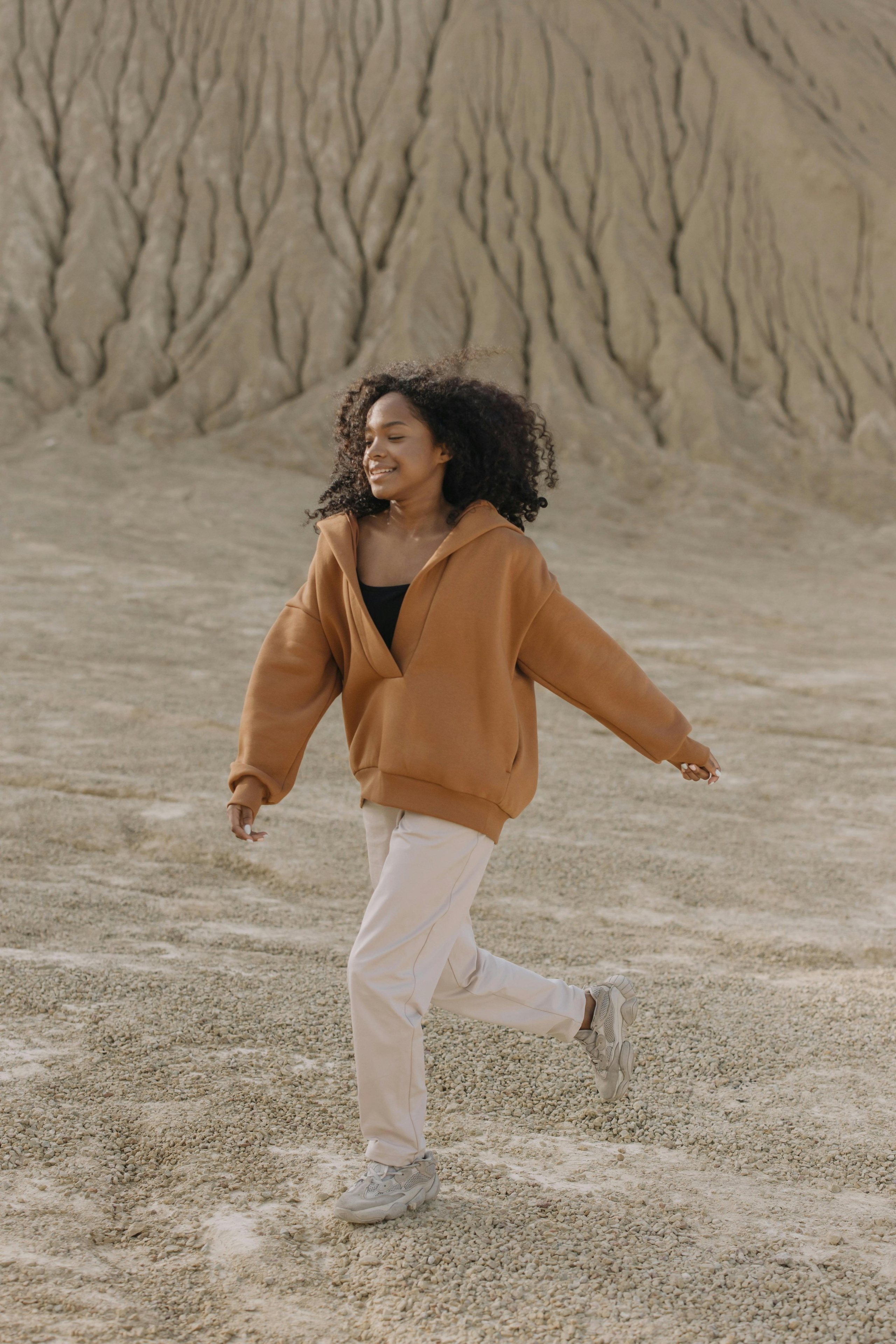 Desert dream: artistic fashion photoshoot. Alice Bell — Wedding photographer in New York