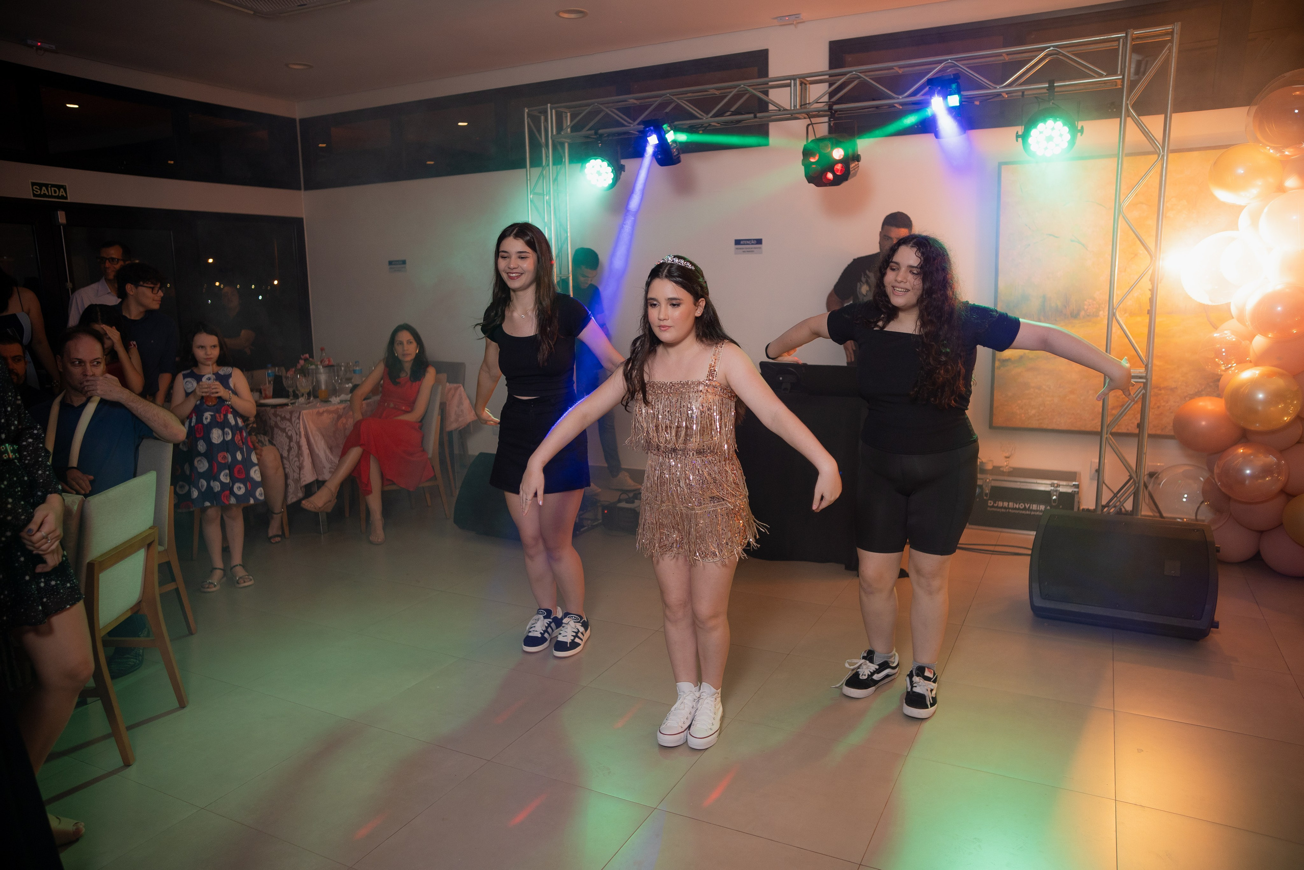 Maria Laura — Villa de León / Bauru SP. Robson Colaço