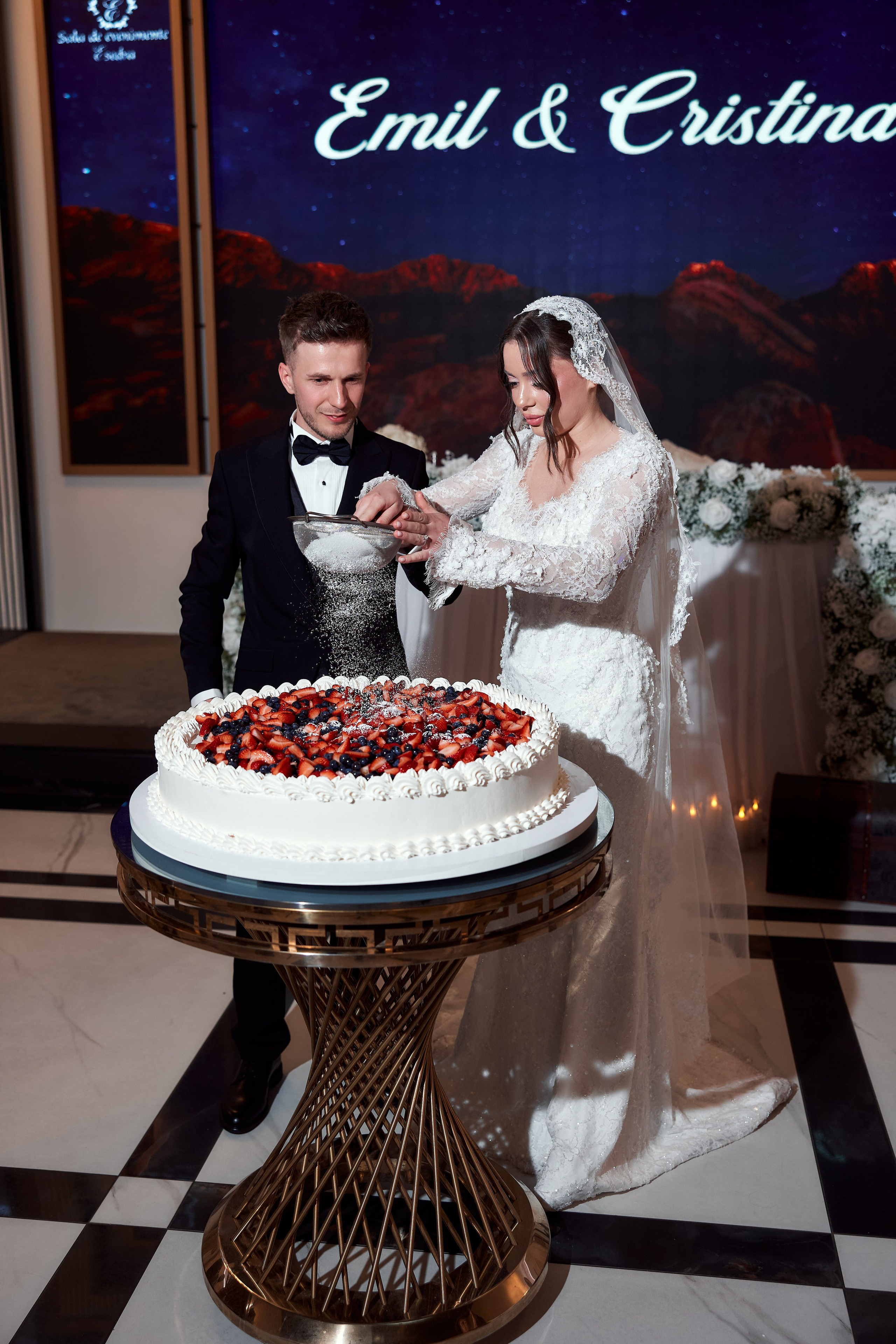 Emil & Cristina. Photographer Luca Medieșan