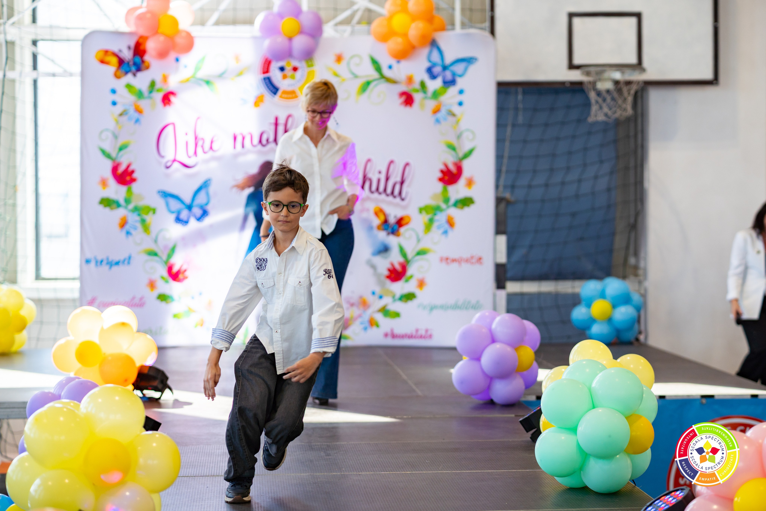 Spectrum “Like Mother, Like Child”. Adelinne — fotograf profesionist în Constanța pentru familii, bebeluși și evenimente