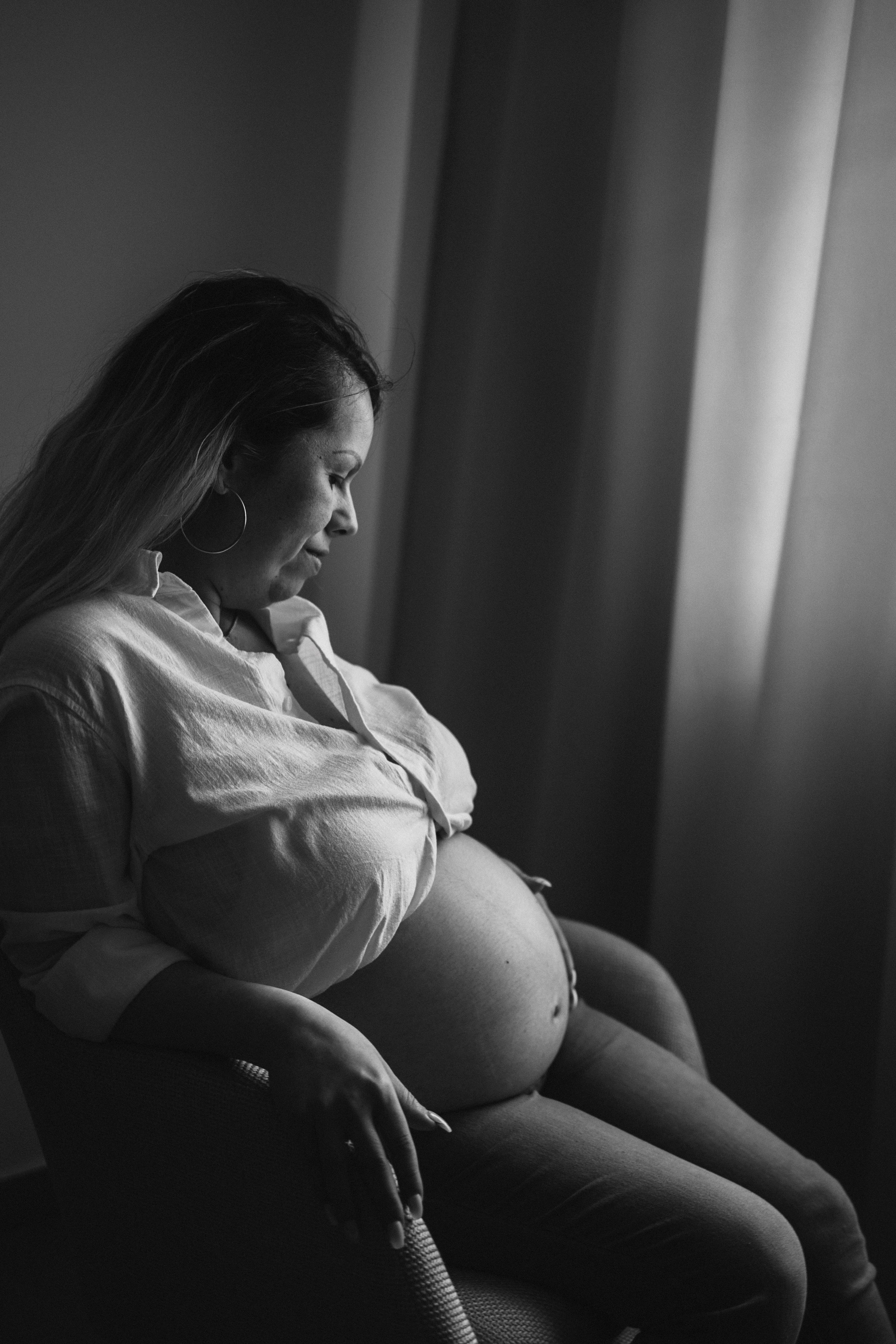 Ședințe foto pentru gravide. Fotograf de familie în Oradea Katsiaryna Ciortan