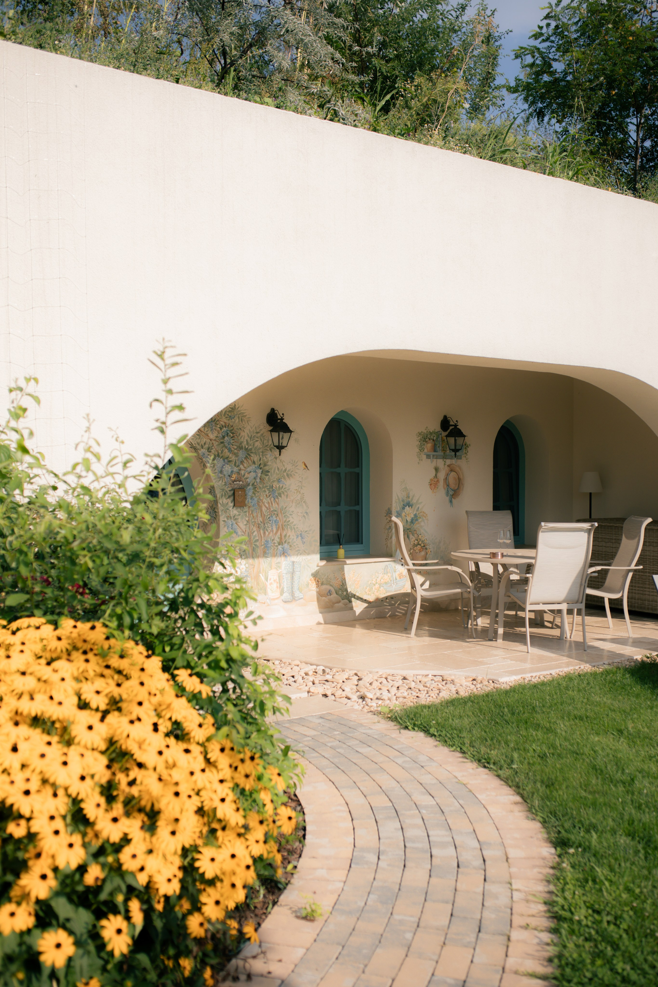 Casa Timis. Patricia Morenci — Mountain Adventures for the Wild at Heart